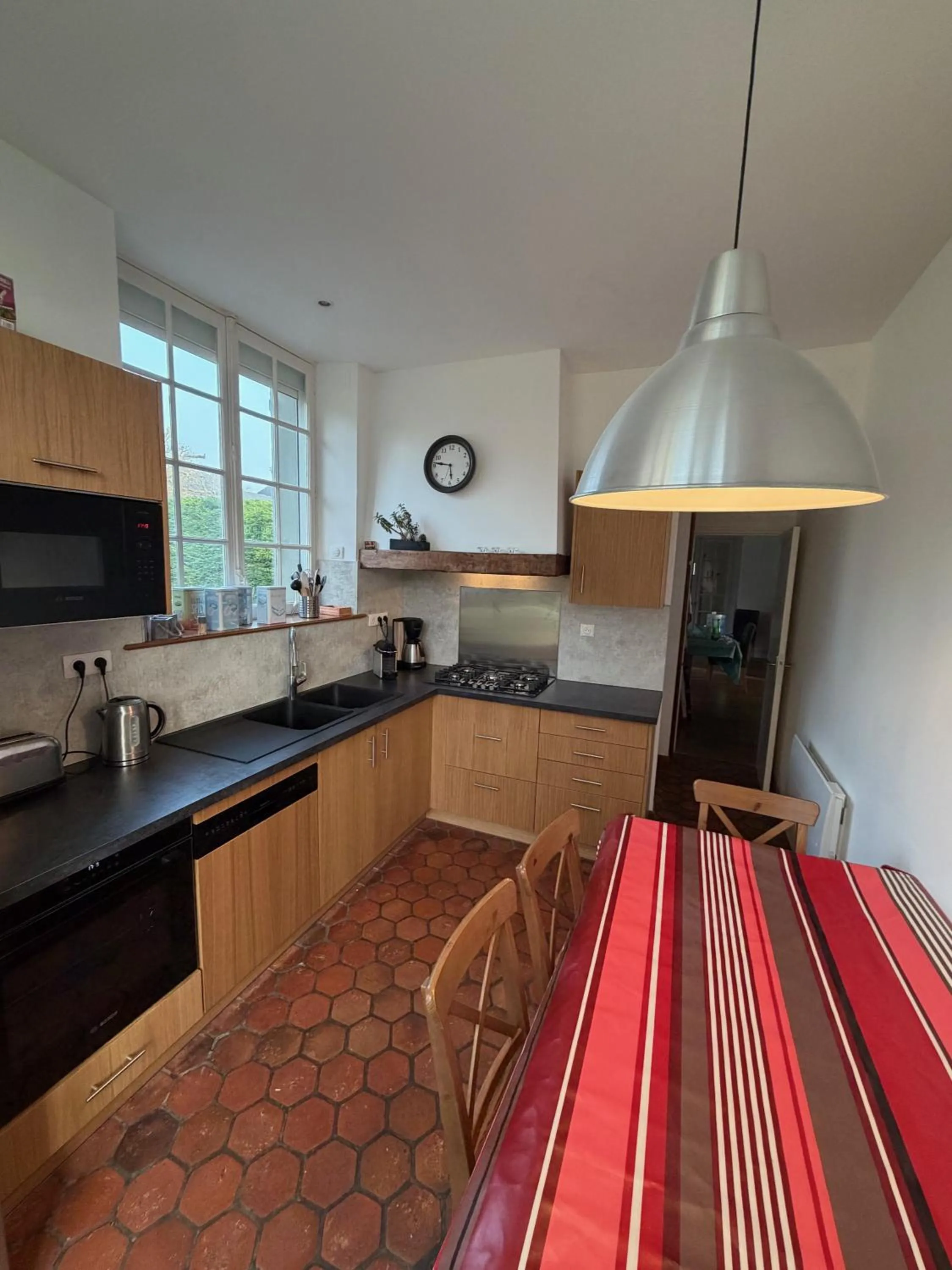 Kitchen or kitchenette in The Old Fenwick House