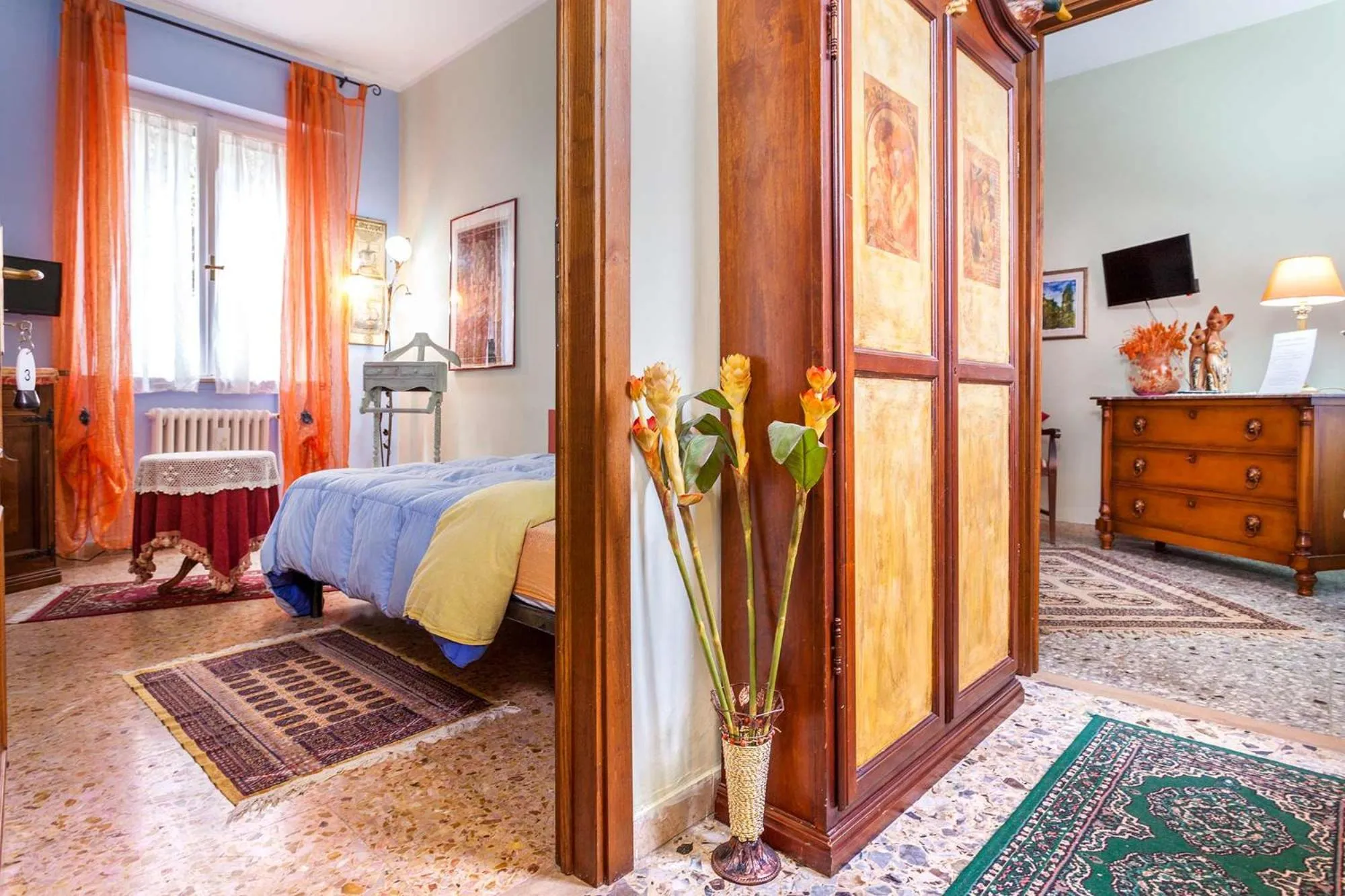 Shower, Bed in Casa Kita