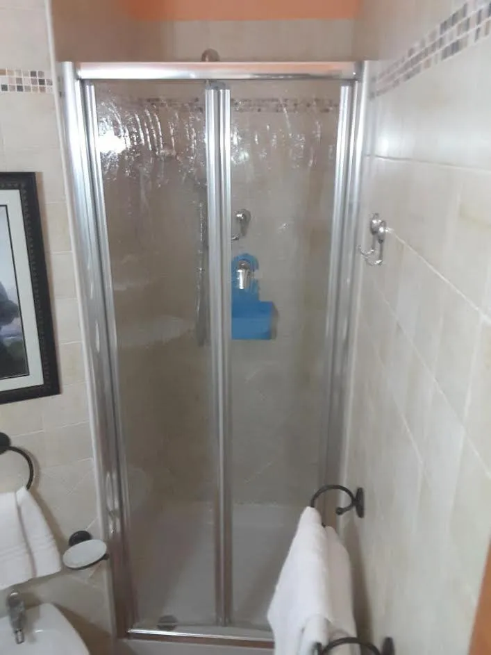 Shower in Casa Kita