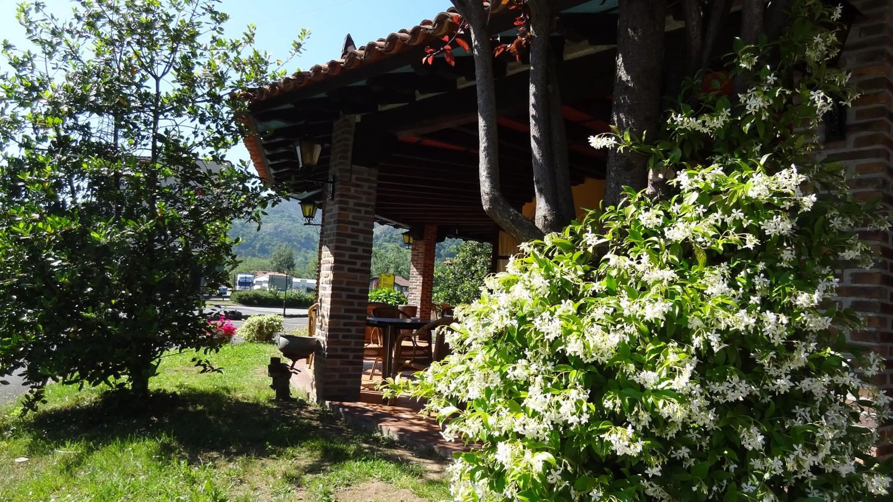 Patio in Hotel El Bricial