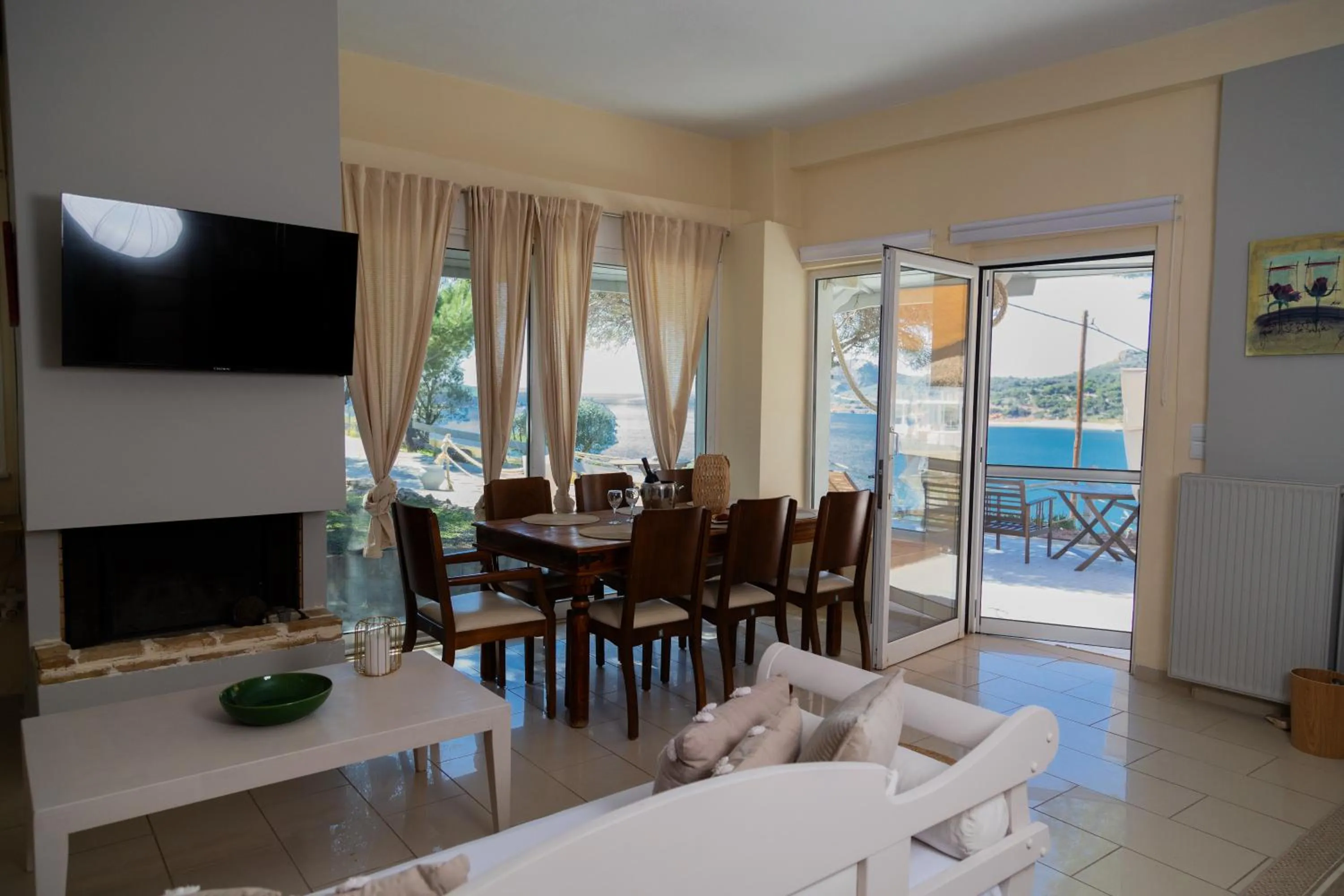 Poseidon Apartments and Villas by the Sea