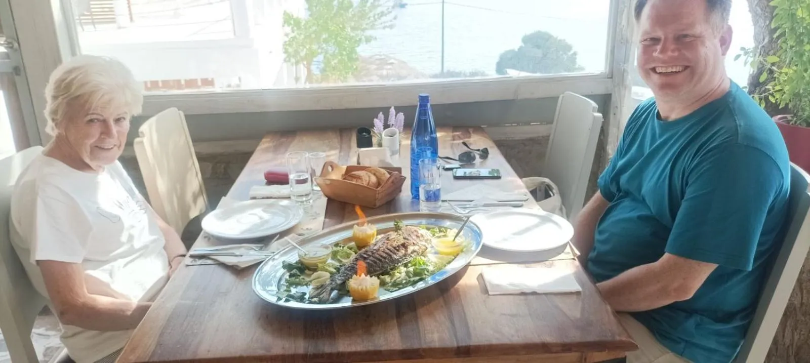 Restaurant/places to eat in Poseidon Apartments and Villas by the Sea