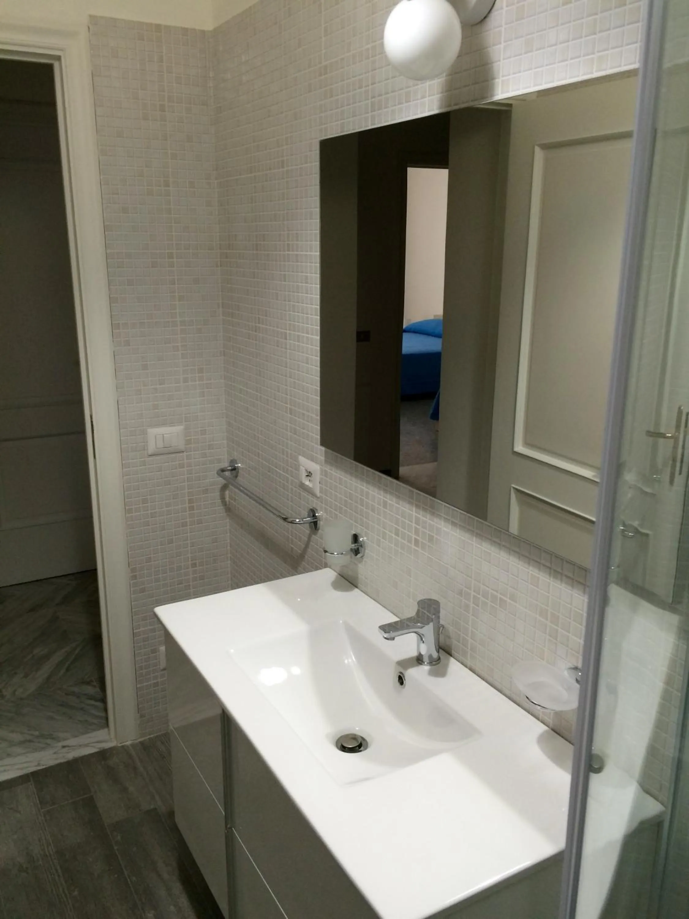 Shower in B&B Zia Iaia