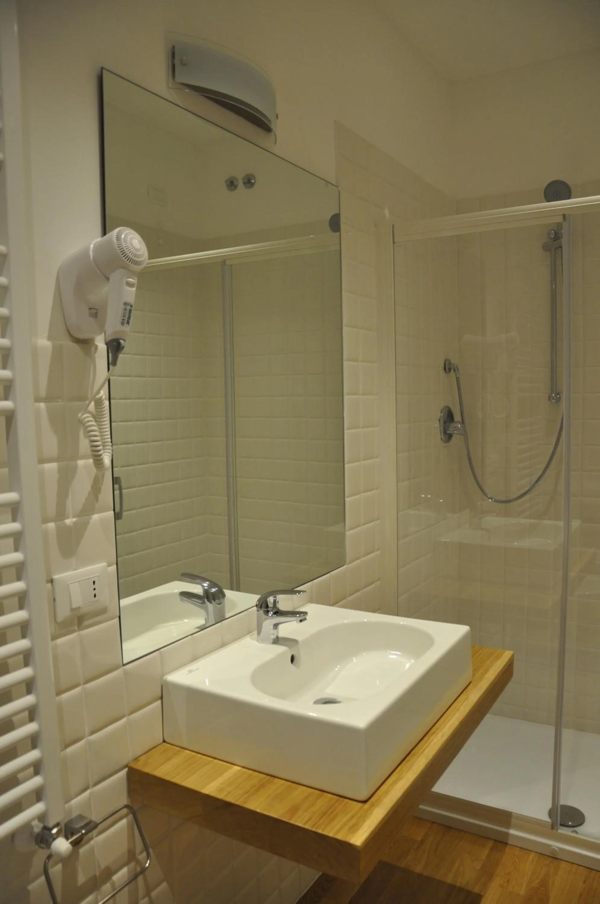 Bathroom in Da Oreste Affittacamere