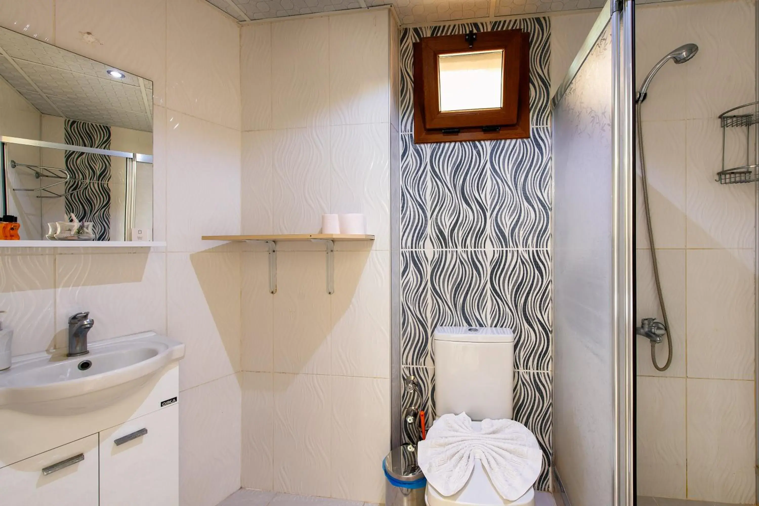 Bathroom in Ephesus Palace Bathroom in Ephesus Palace