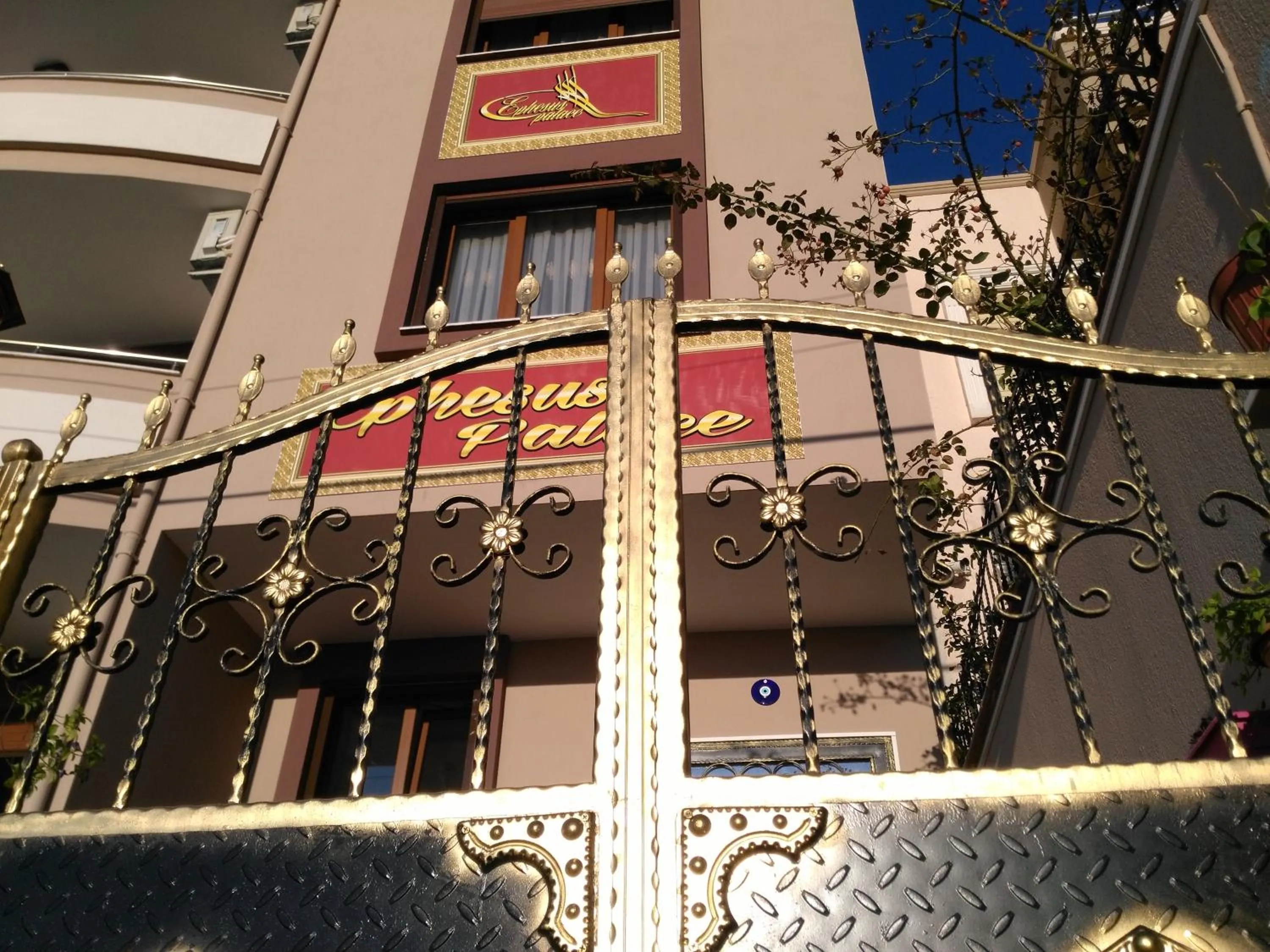 Property building in Ephesus Palace