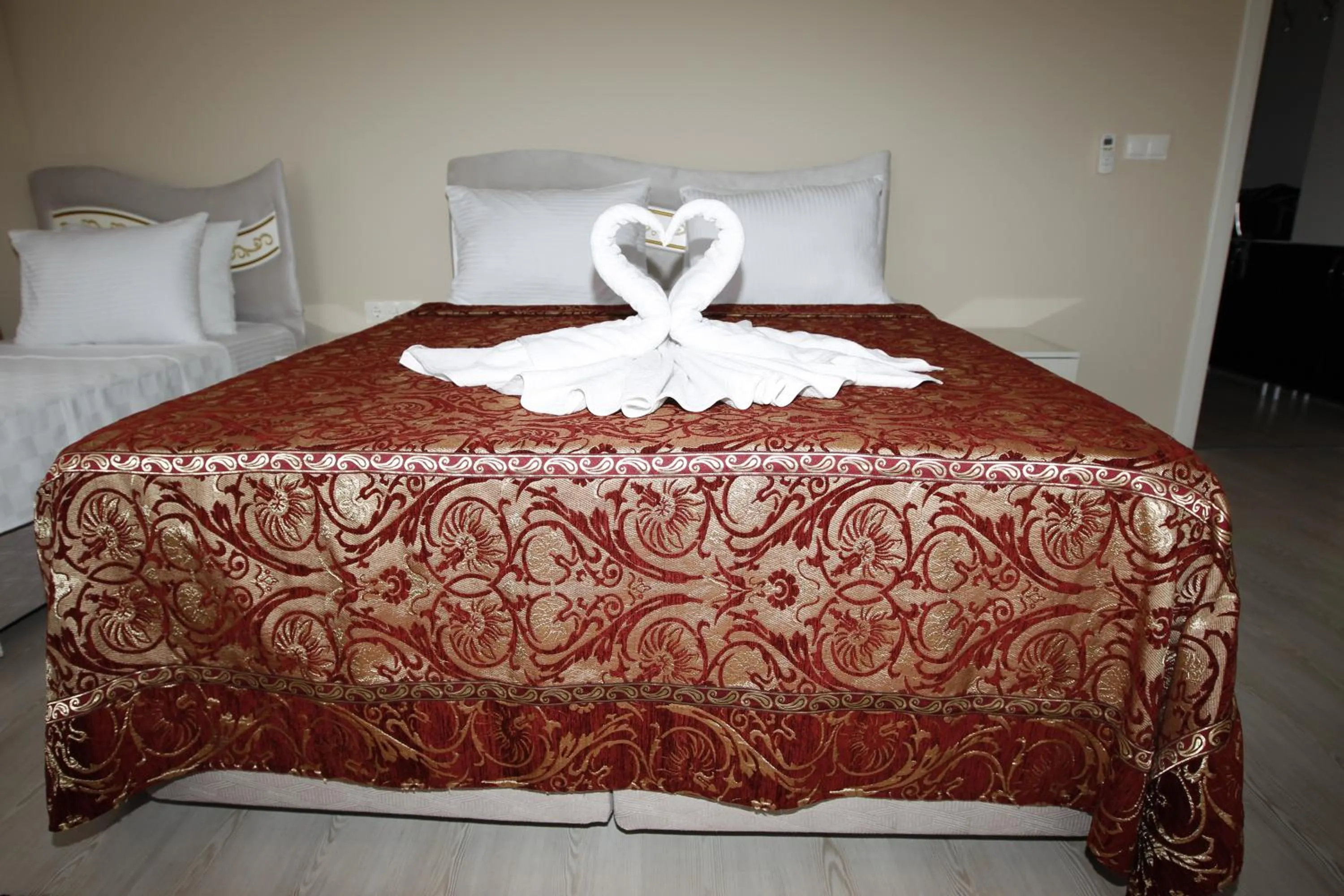 Property building in Ephesus Palace