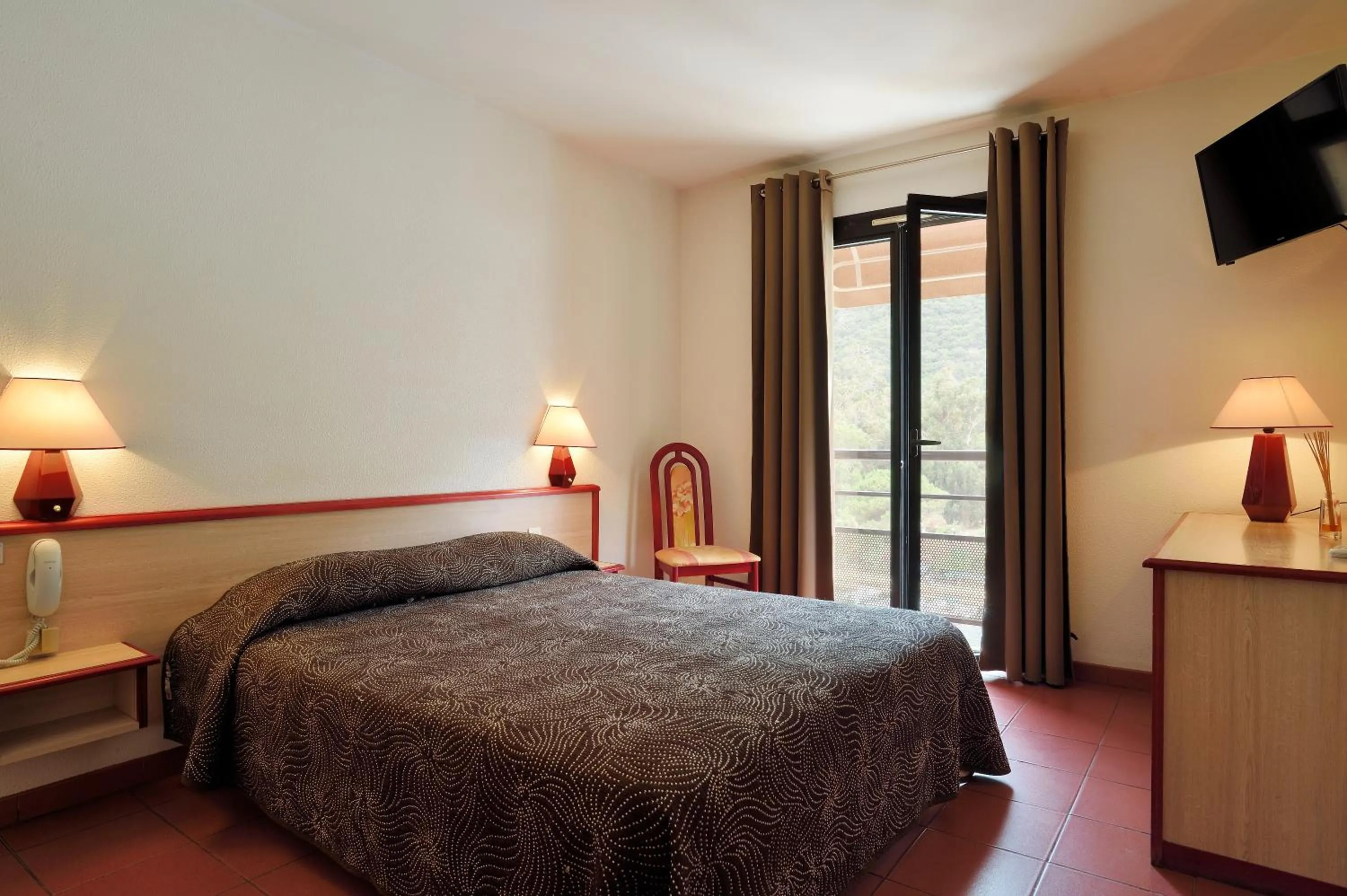 Mountain view, Bed in Hôtel & Restaurant Le Belvédère