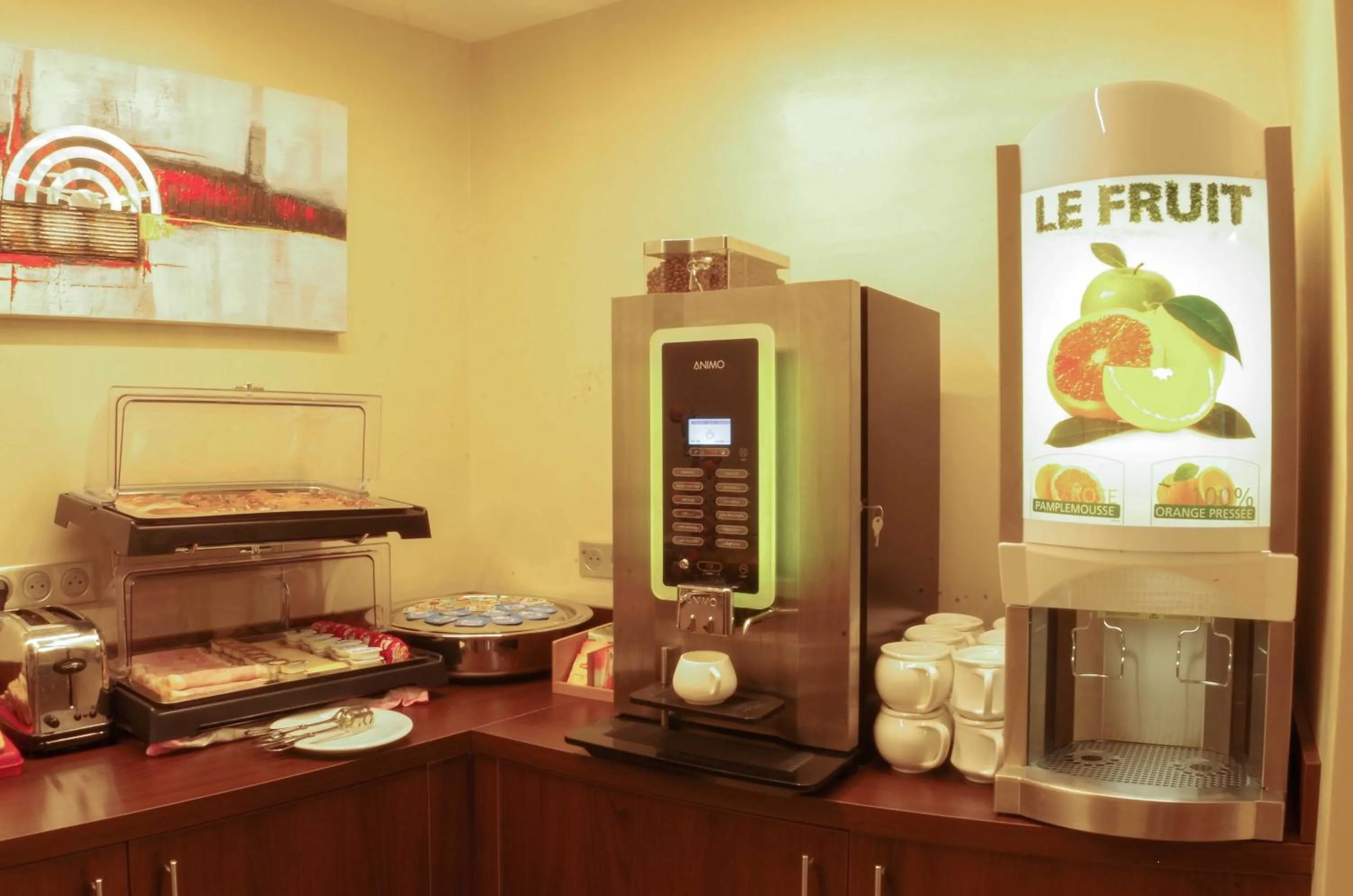 Buffet breakfast in Hôtel & Restaurant Le Belvédère