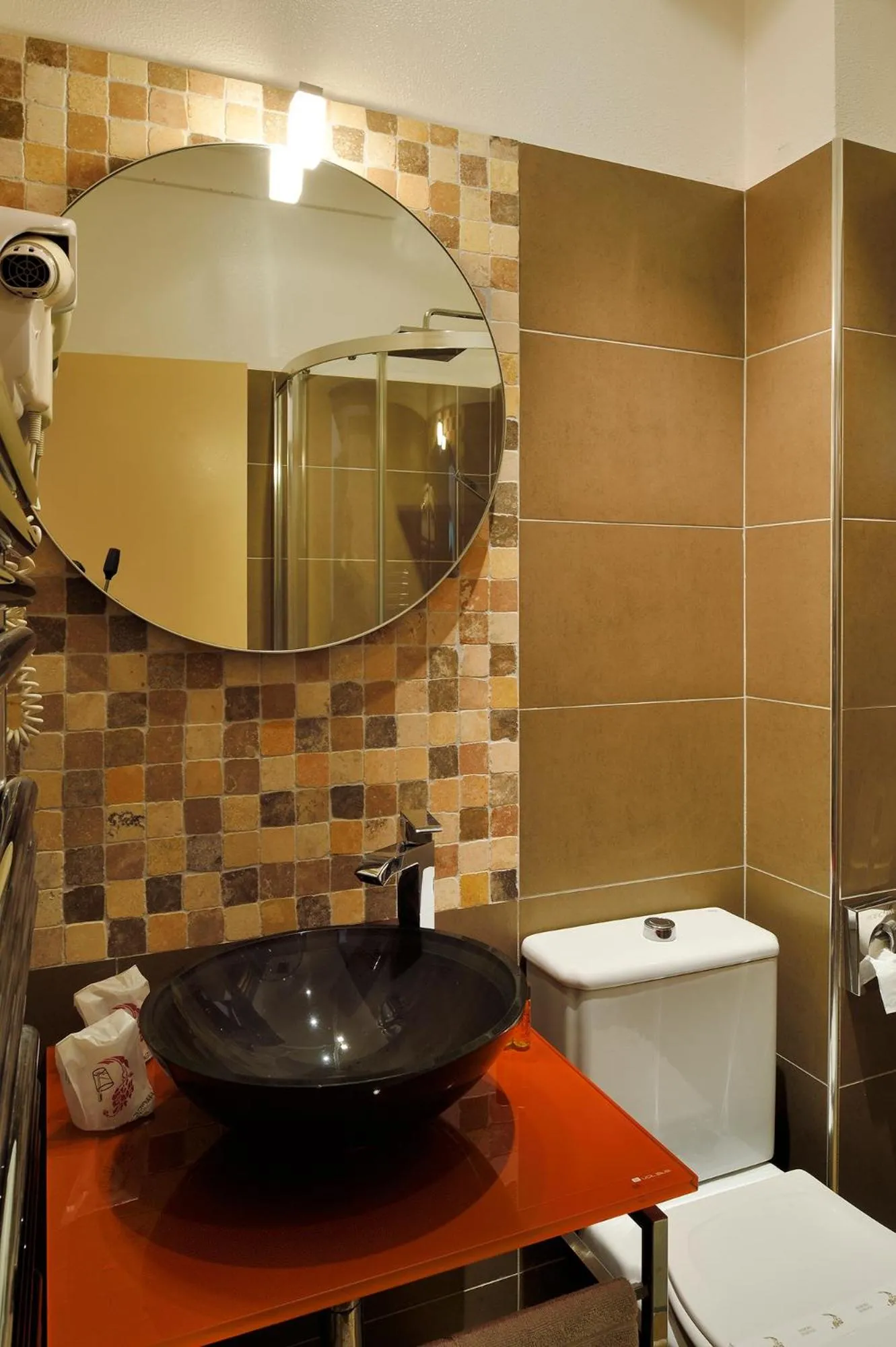 Bathroom in Hôtel & Restaurant Le Belvédère
