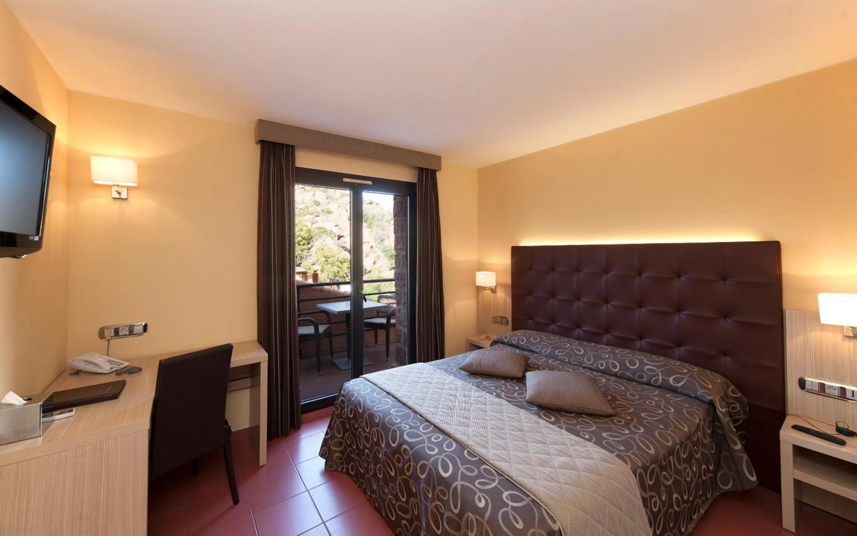 Day, Bed in Hôtel & Restaurant Le Belvédère
