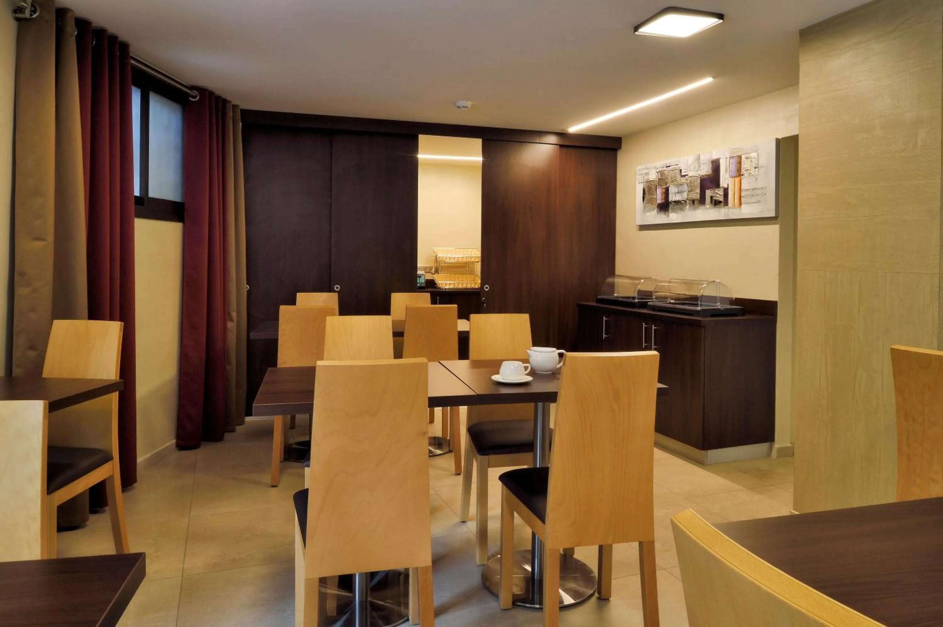 Lobby or reception in Hôtel & Restaurant Le Belvédère