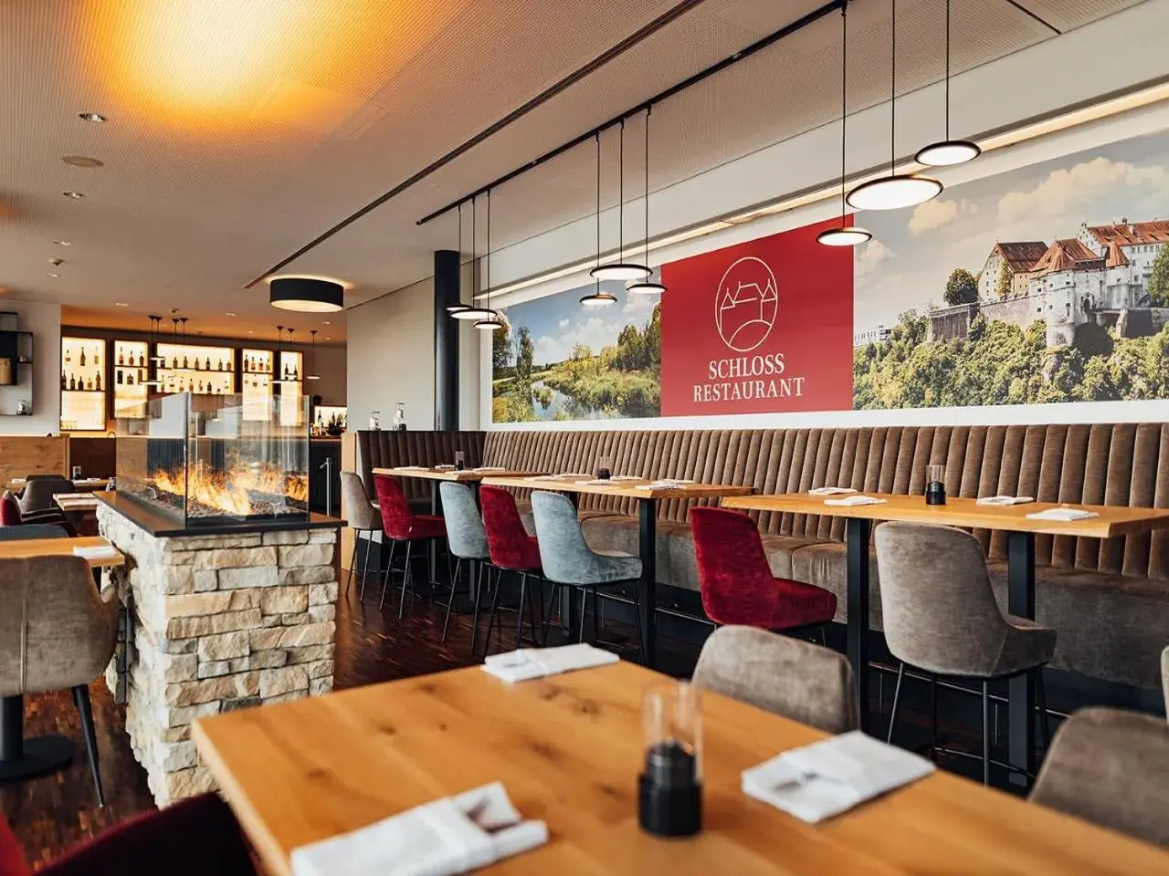 Restaurant/places to eat in Schlosshotel Hellenstein Restaurant/places to eat in Schlosshotel Hellenstein