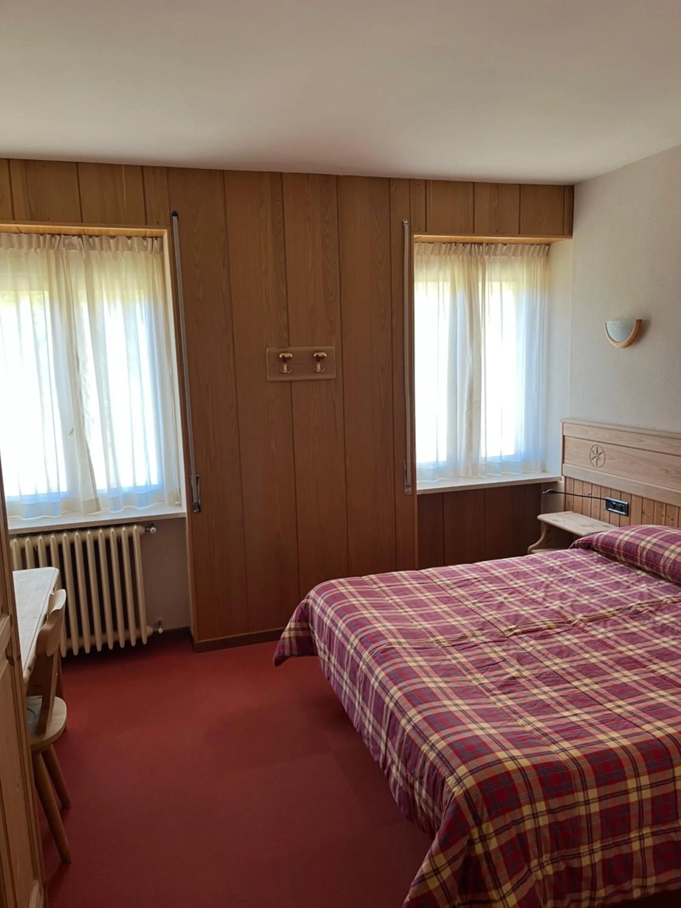 Bedroom, Bed in Albergo Piazzatorre