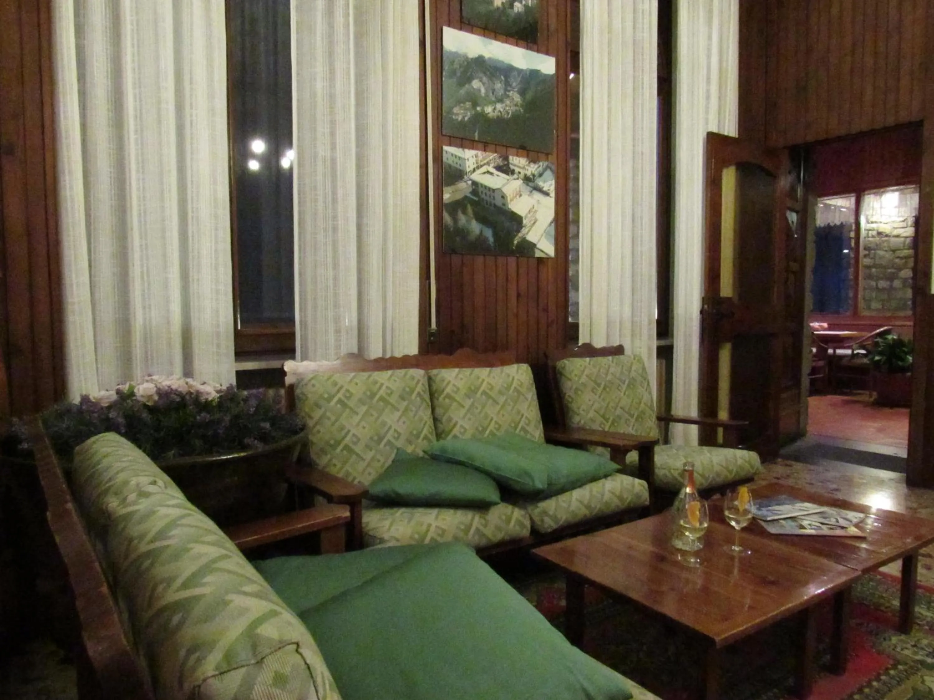Living room in Albergo Piazzatorre