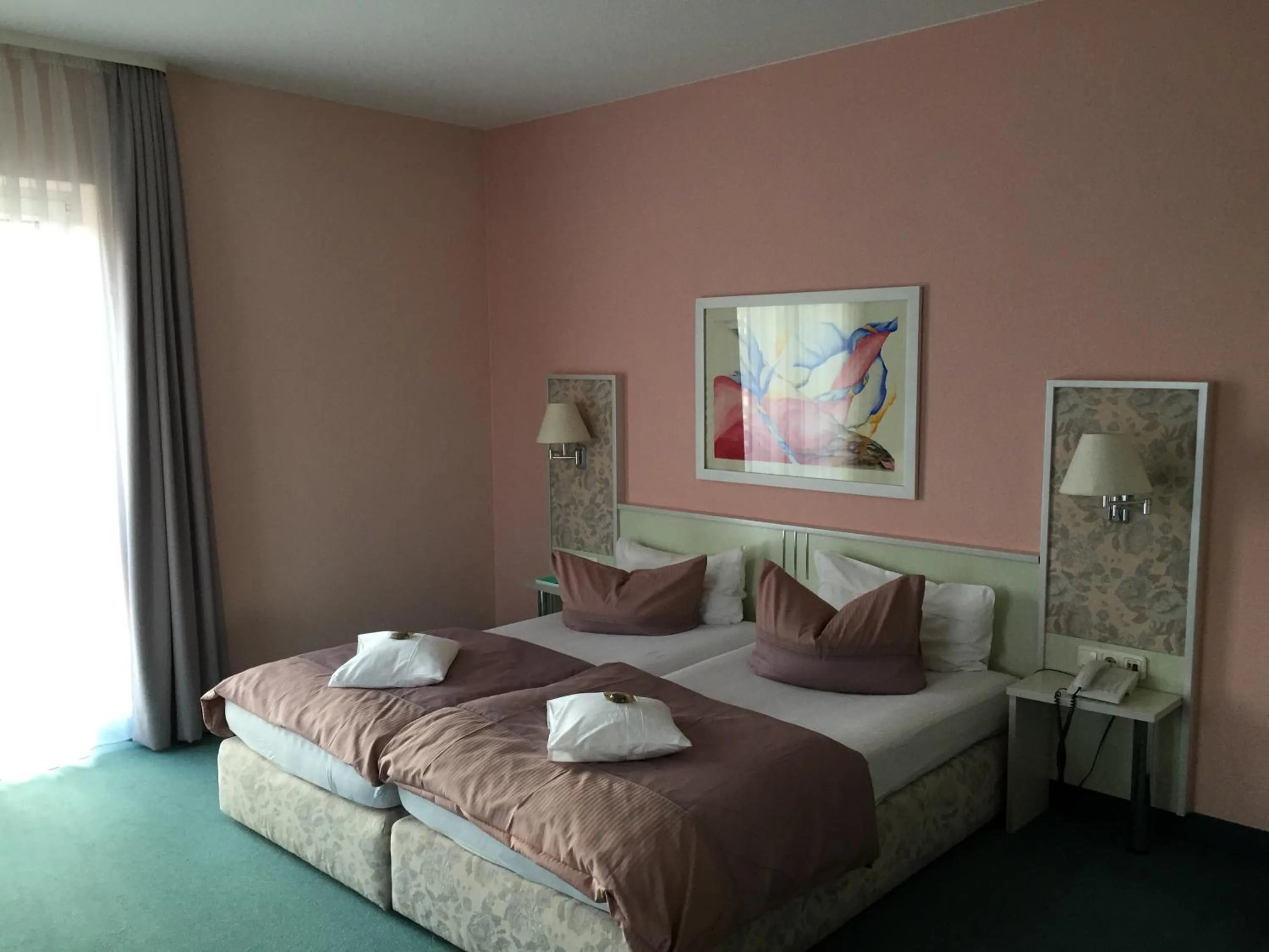 Photo of the whole room, Bed in AltstadtHotel an der Werra