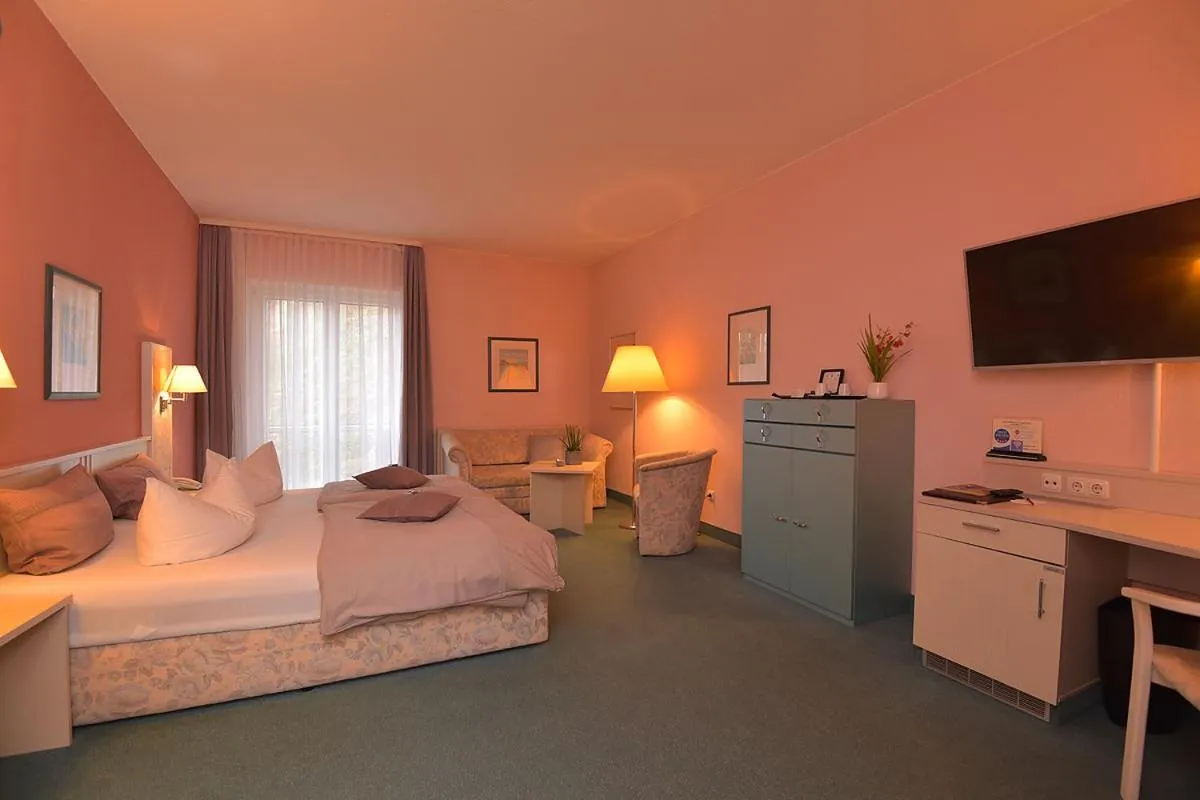 Photo of the whole room, Bed in AltstadtHotel an der Werra