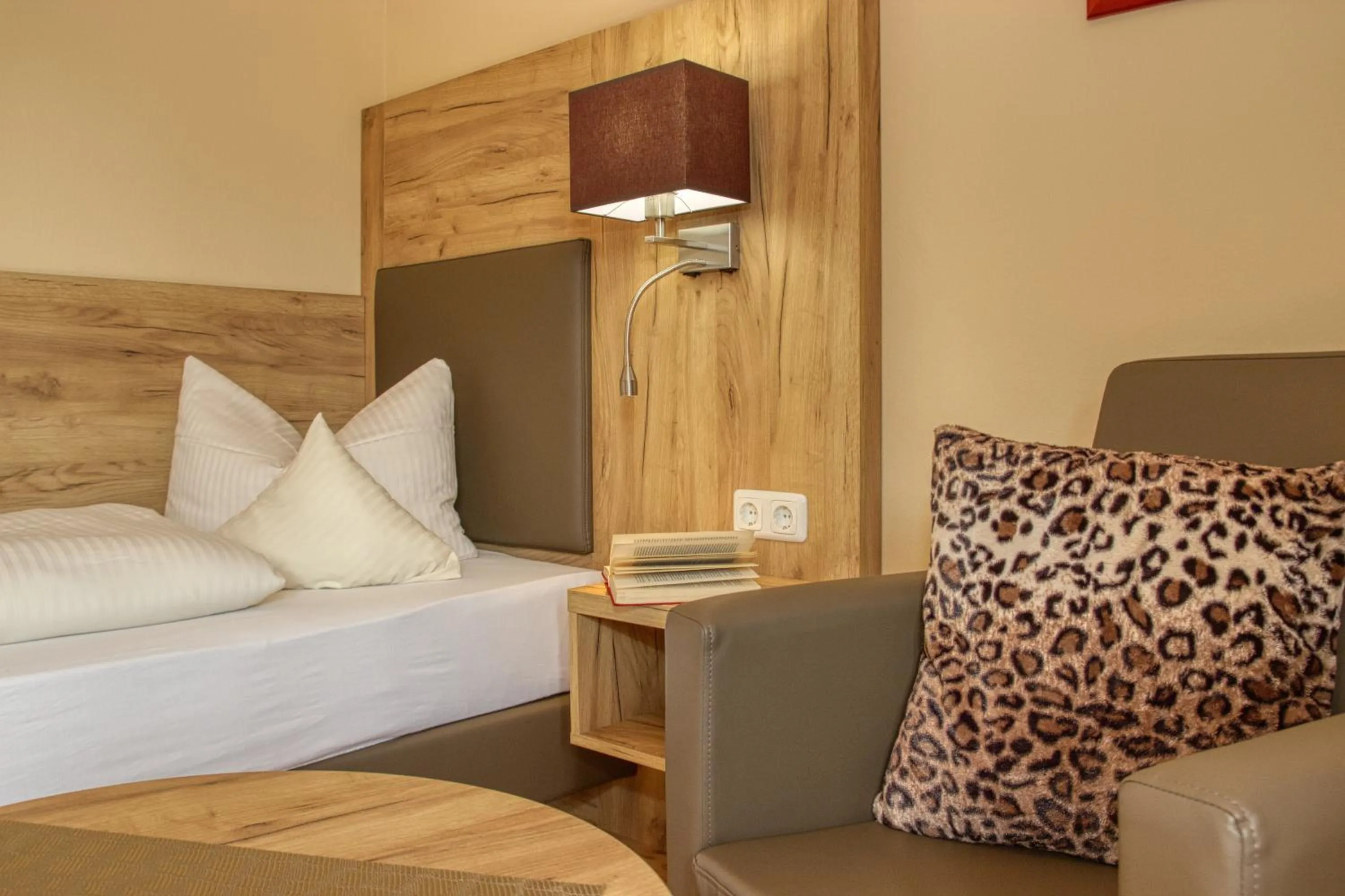 Bedroom, Bed in Wellnesshotel deine Auszeit, Adults only
