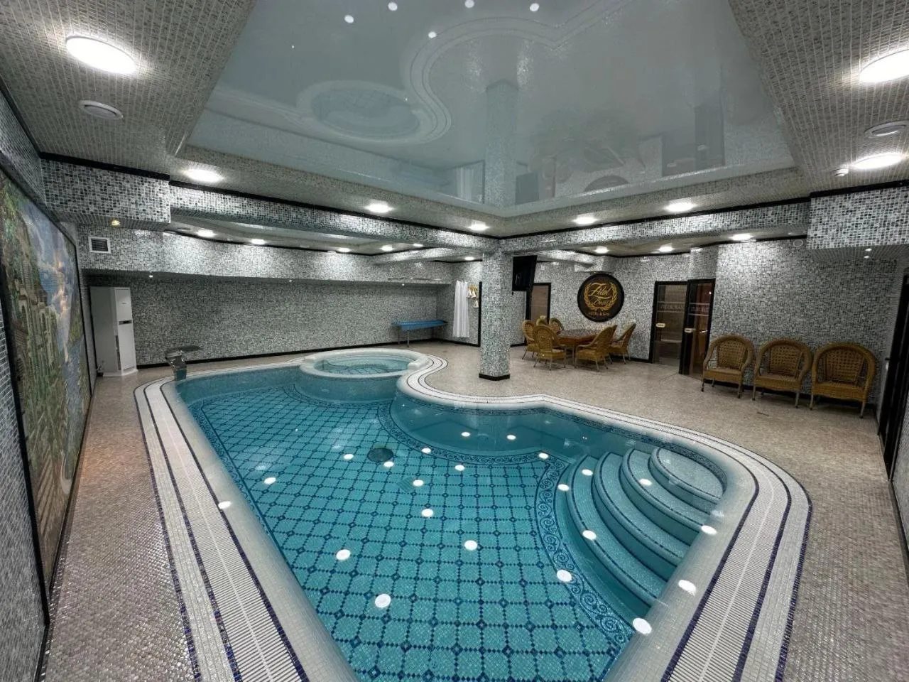 Pool view in Zilol Baxt