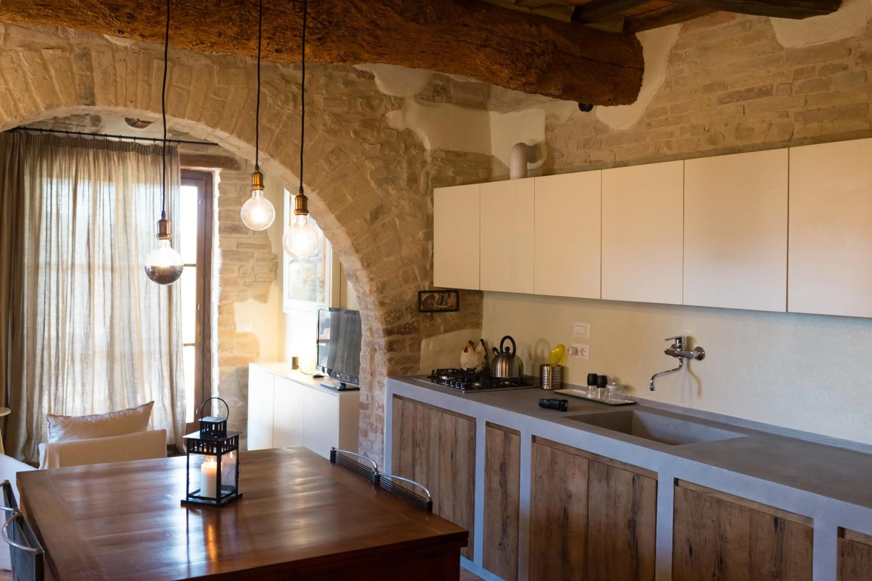 Kitchen or kitchenette in Umbria Country Shelter
