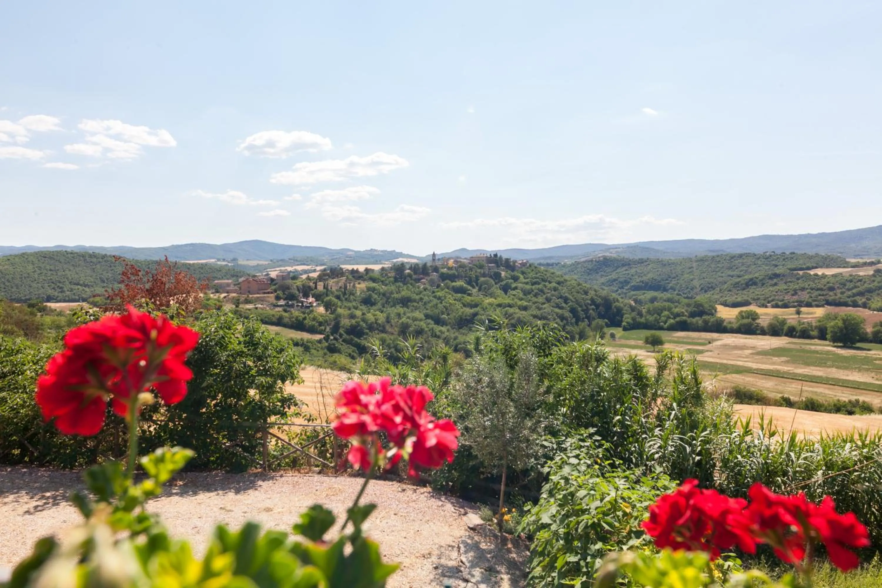 Mountain view in Umbria Country Shelter