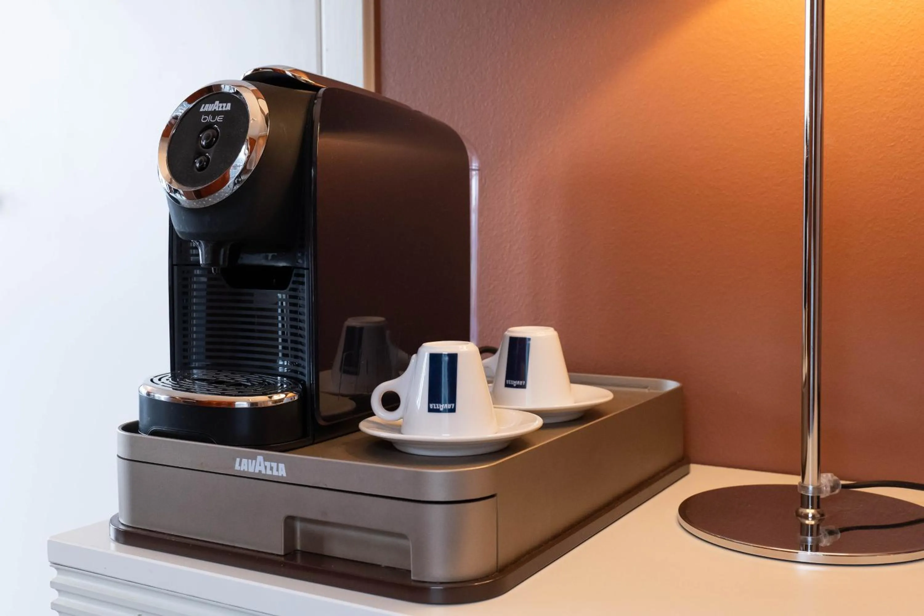 Coffee/tea facilities in ProfilHotels Opera