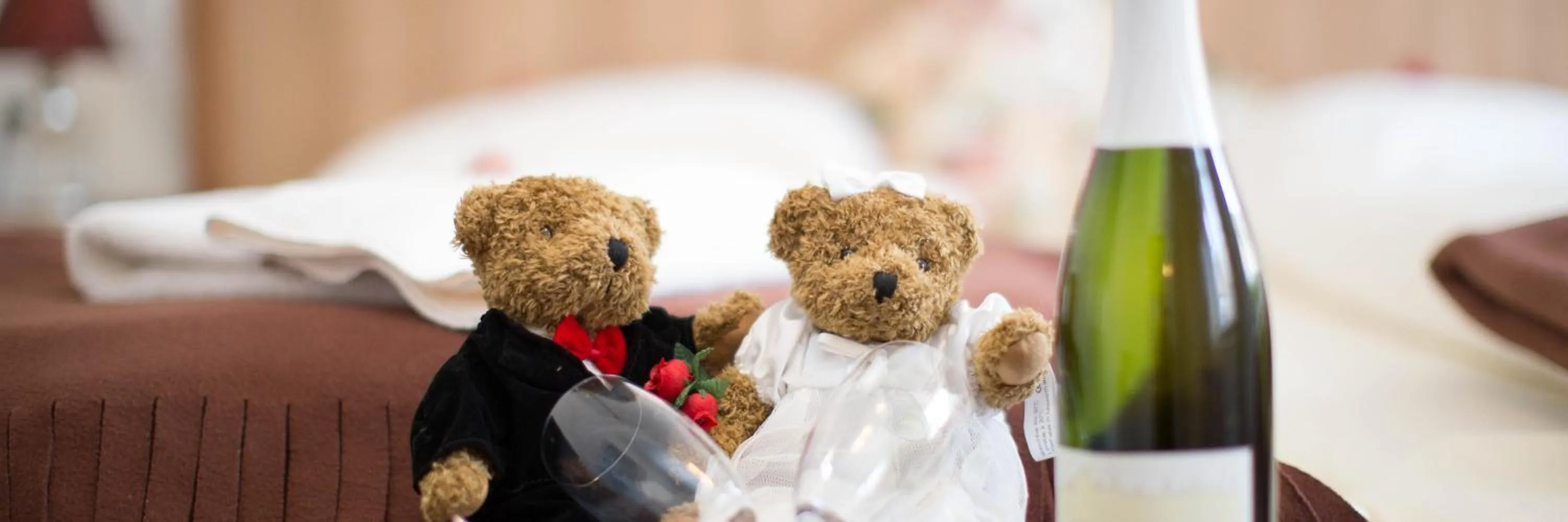 Decorative detail, Bed in Boutiquehotel Goldene Rose - self-check-in