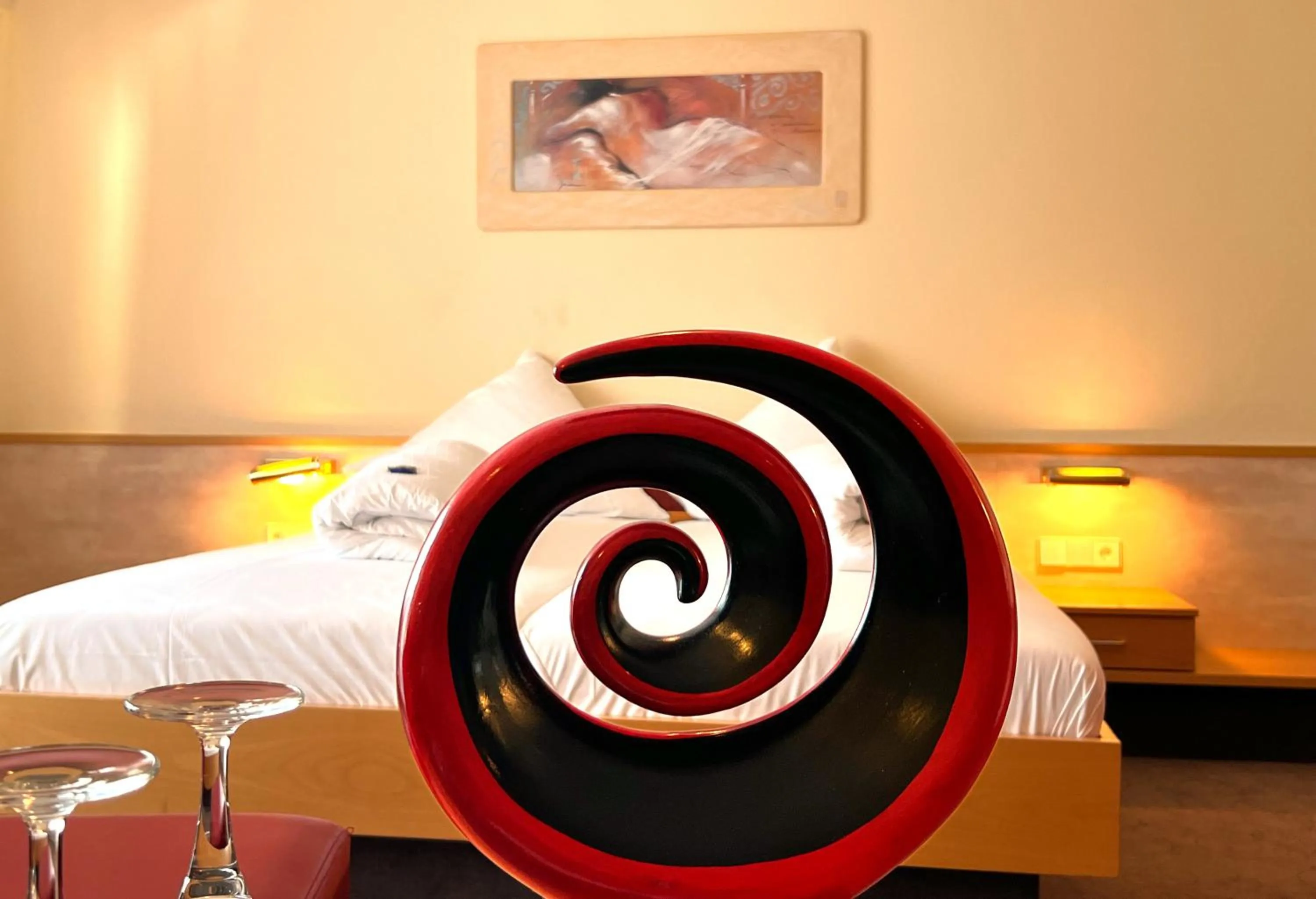 Photo of the whole room, Bed in Hotel Am Hirschhorn - Wellness - Spa - and more