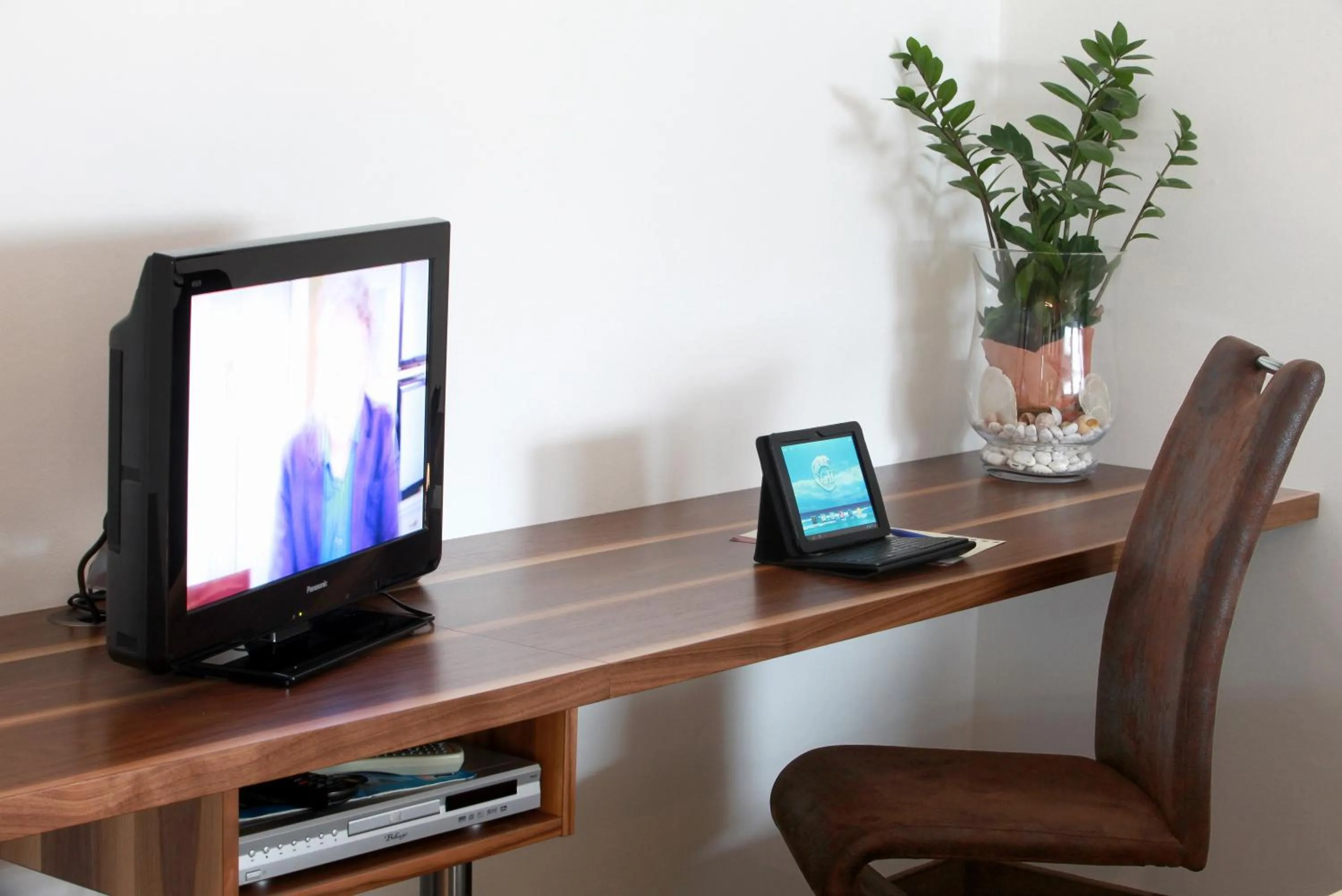 TV and multimedia in Hotel Am Hirschhorn - Wellness - Spa - and more