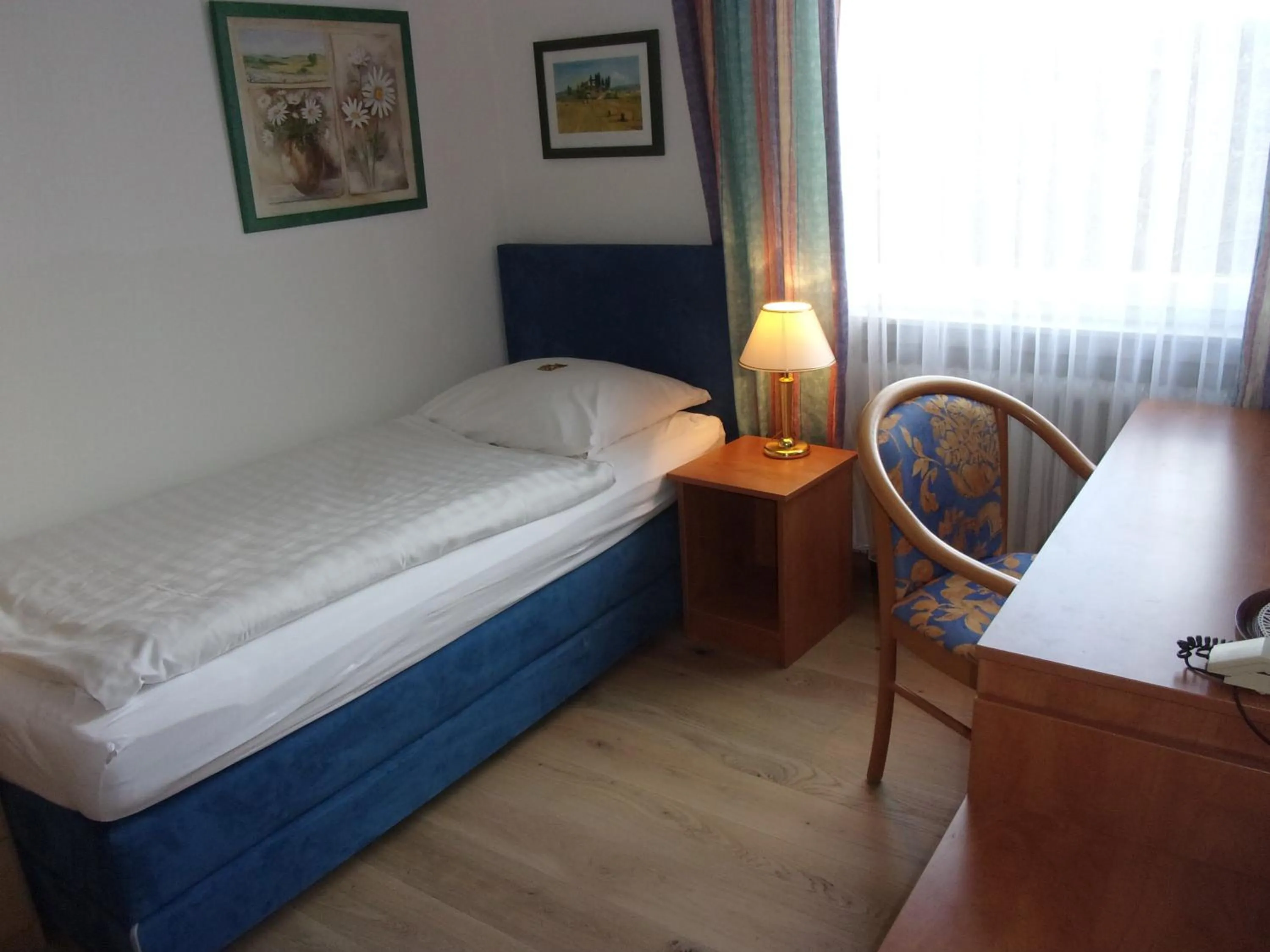 Single Room in Hotel Fährhaus