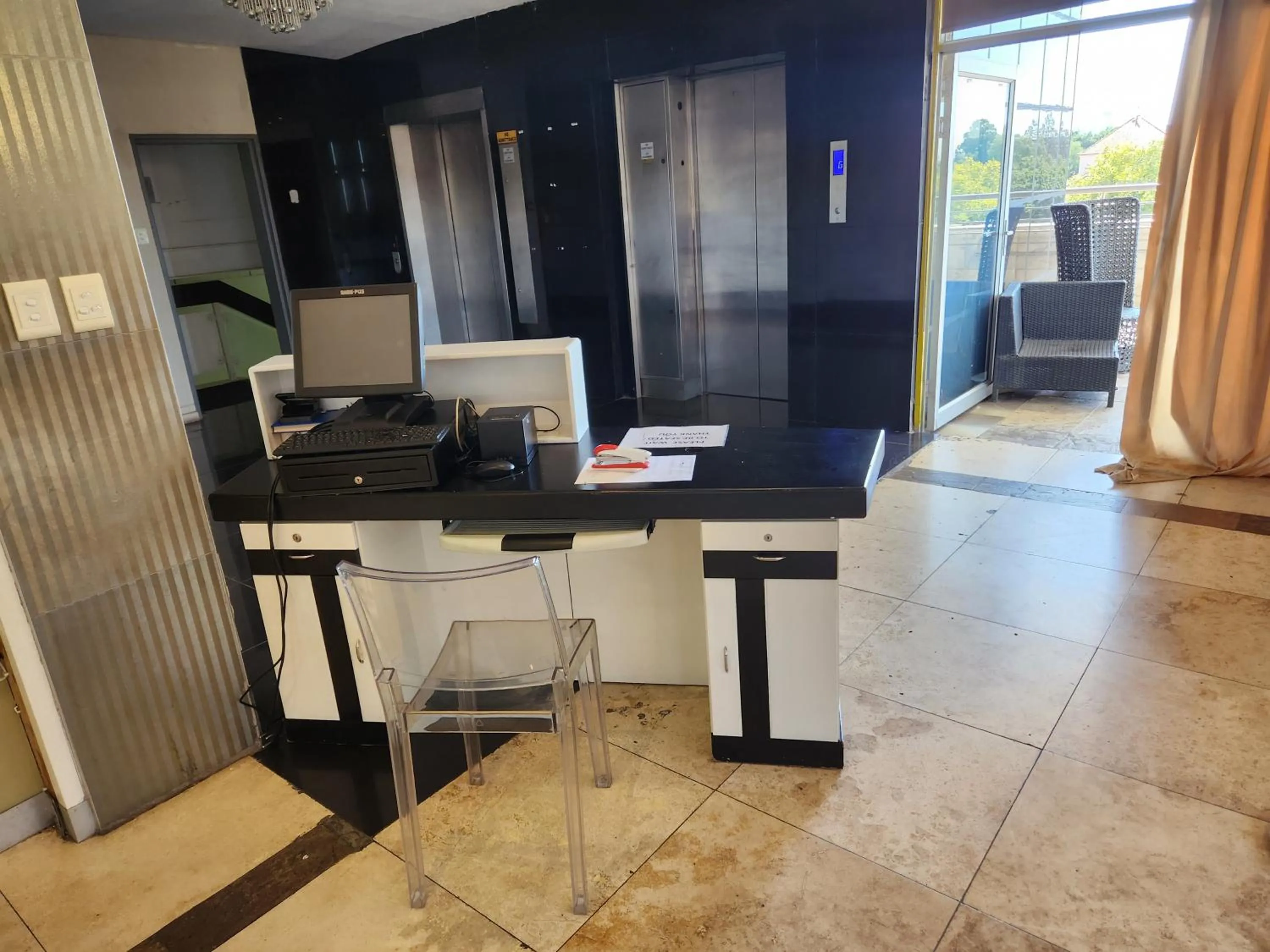 Palm Continental Hotel