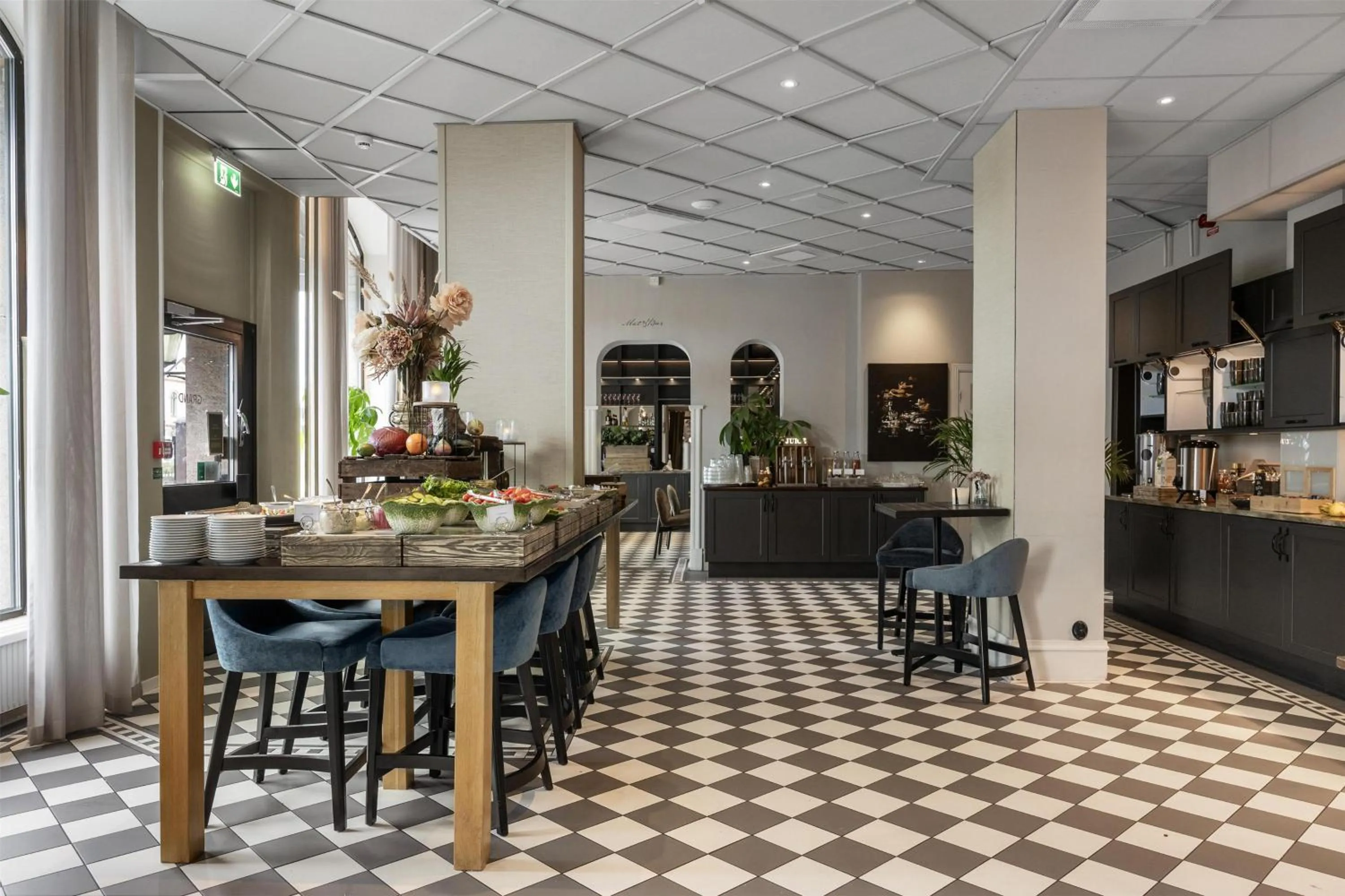Breakfast in Grand Halmstad, WorldHotels Crafted