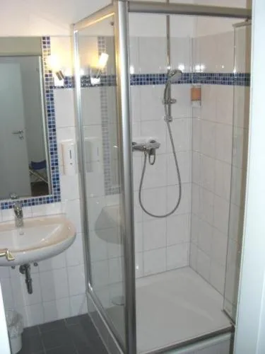 Shower in CityMinis