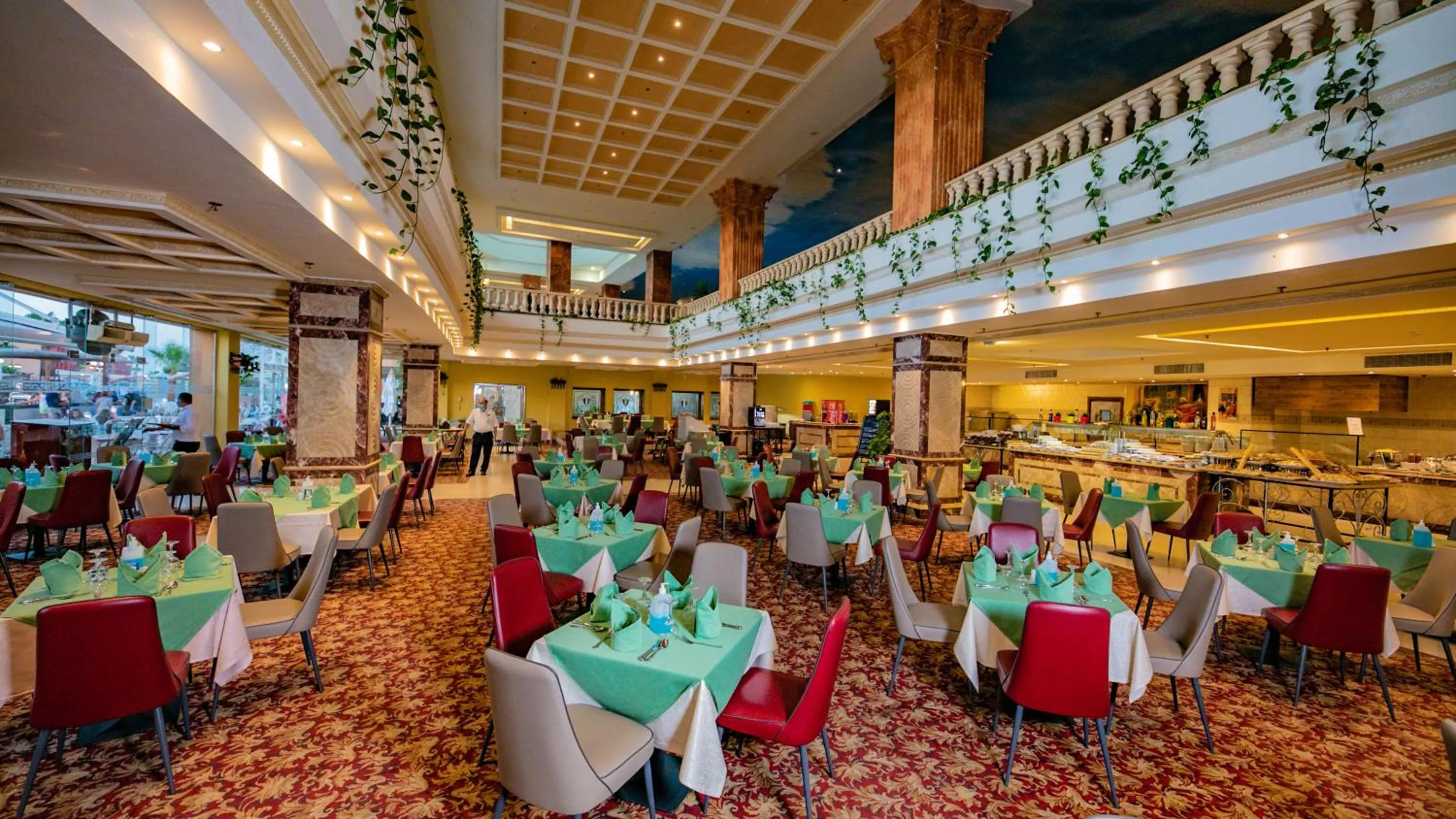 Restaurant/Places to Eat in Titanic Palace Families and couples only