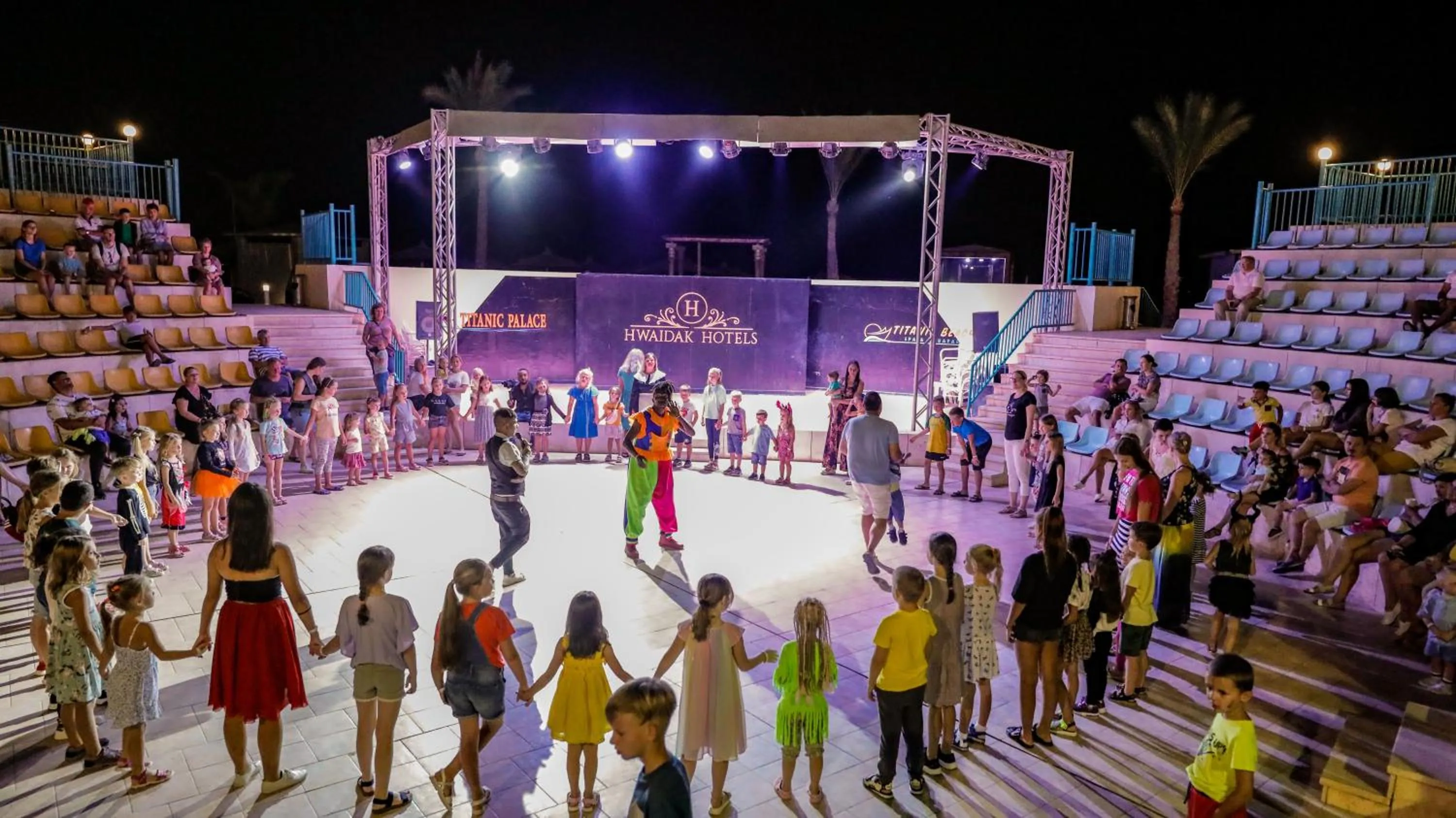 Entertainment, Other Activities in Titanic Palace Families and couples only