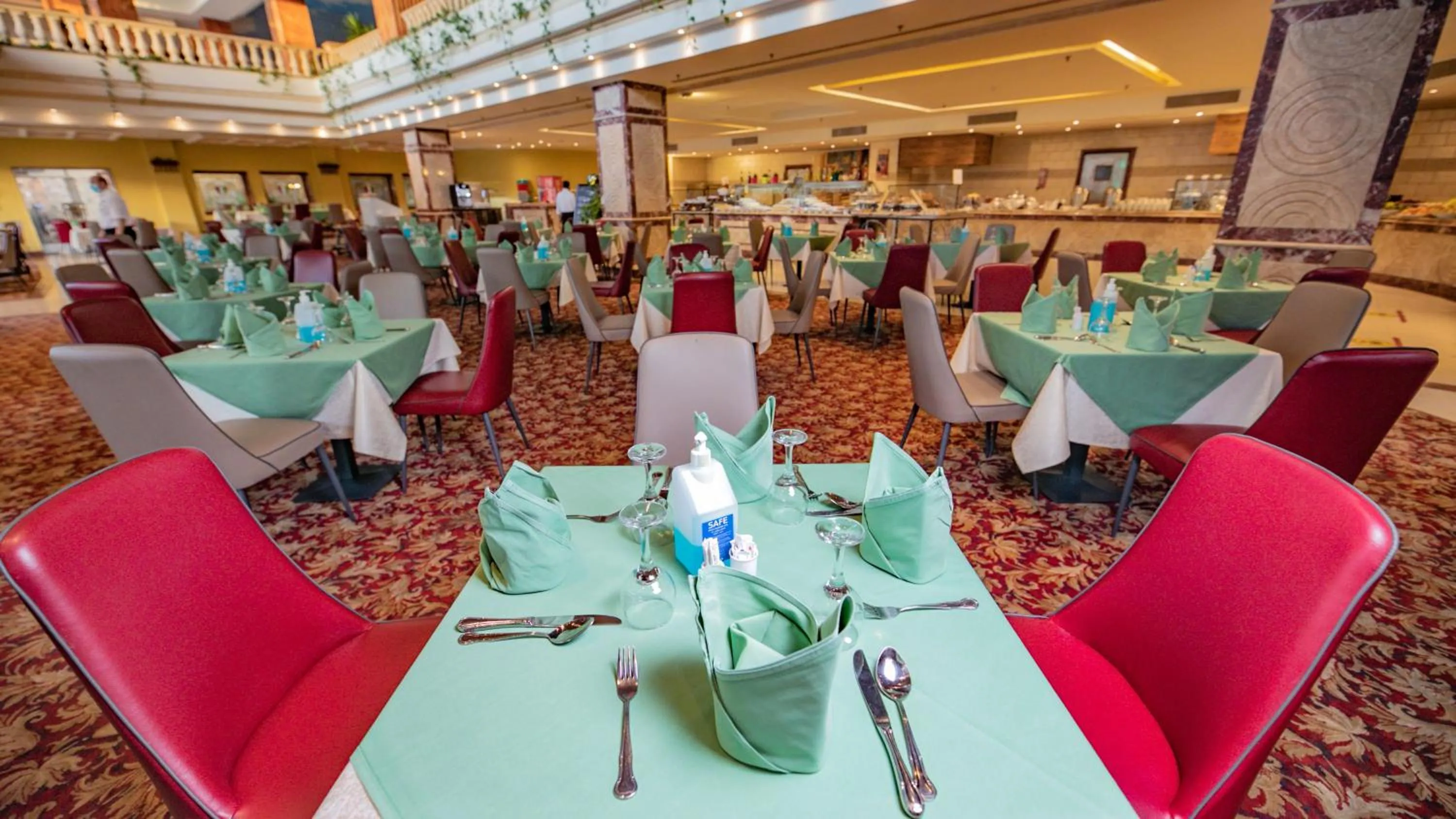 Restaurant/Places to Eat in Titanic Palace Families and couples only