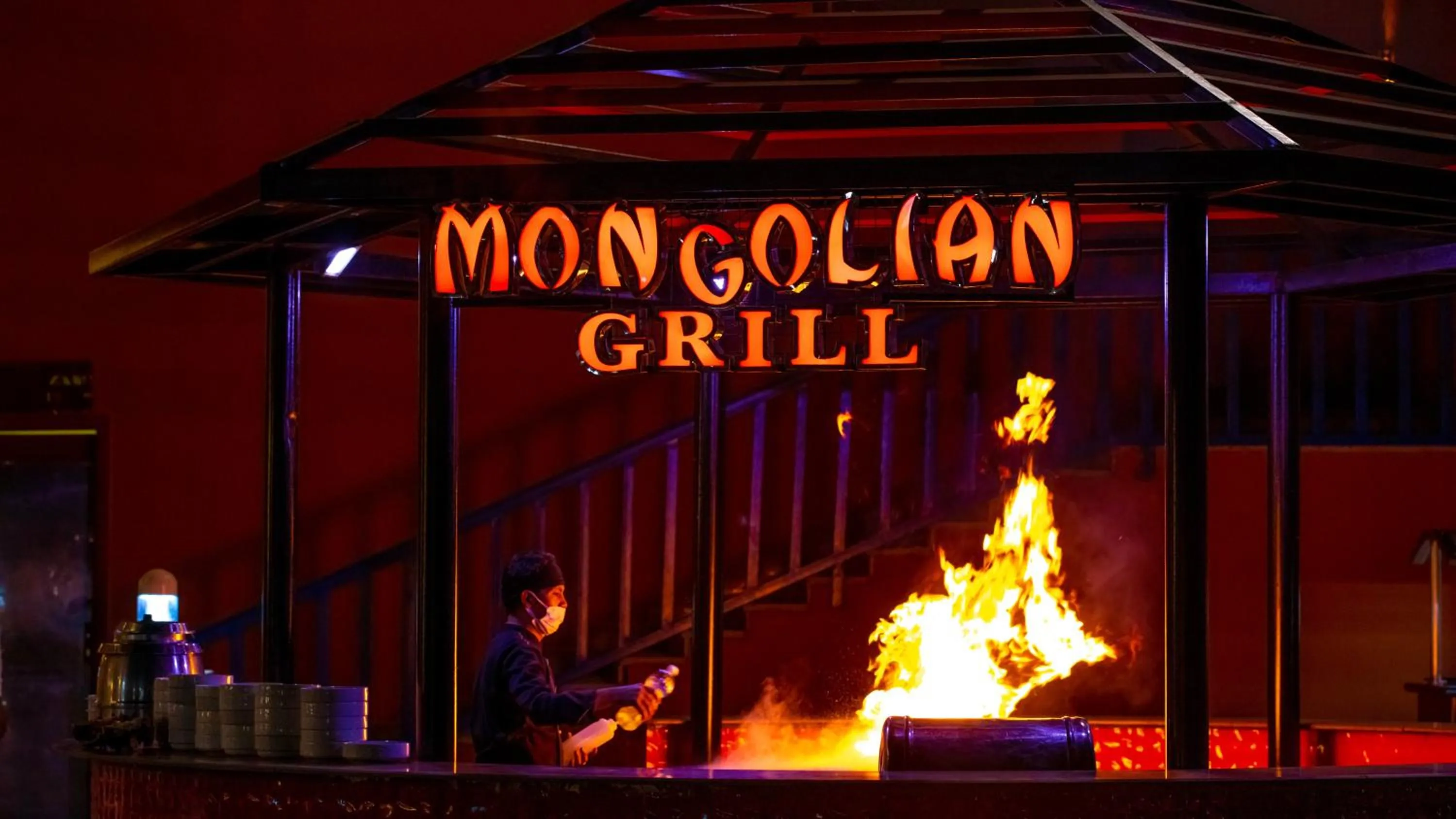 Restaurant/places to eat in Titanic Beach - Families and Couples only