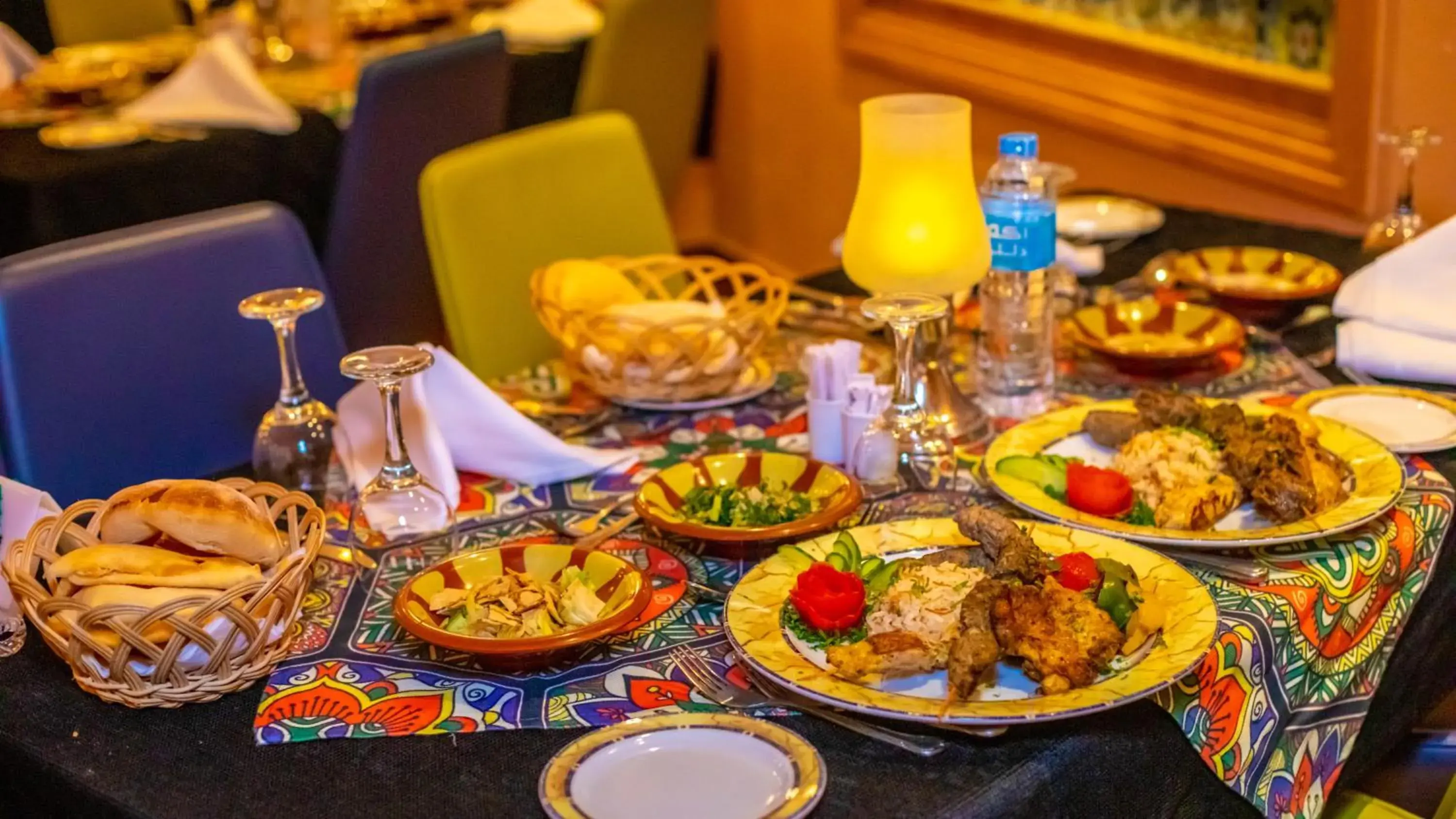 Restaurant/places to eat in Titanic Beach - Families and Couples only Restaurant/places to eat in Titanic Beach - Families and Couples only