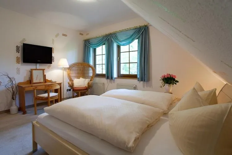 Bed in Hotel & Restaurant Kleinolbersdorf