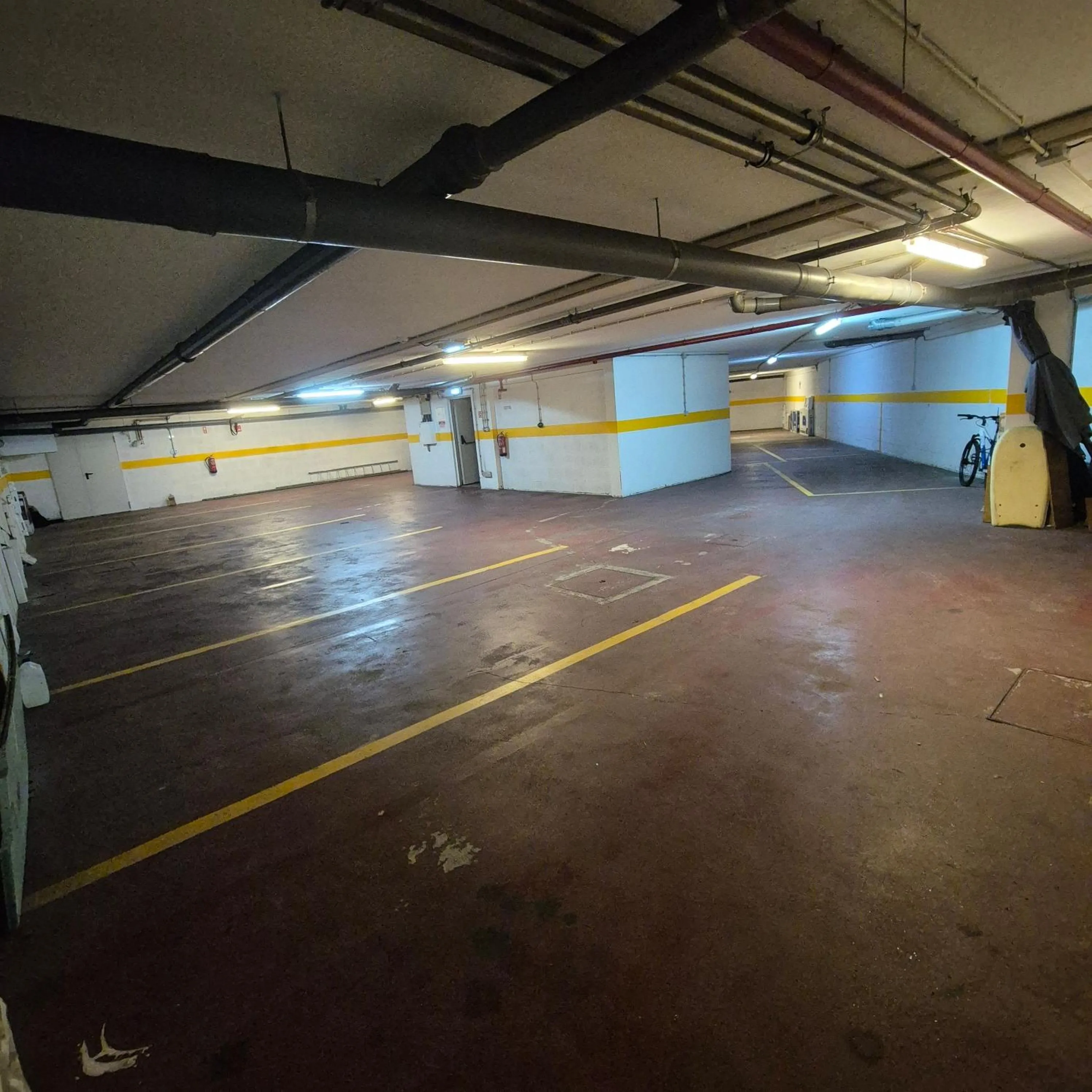 Parking in Apartamentos Turísticos Vila Praia