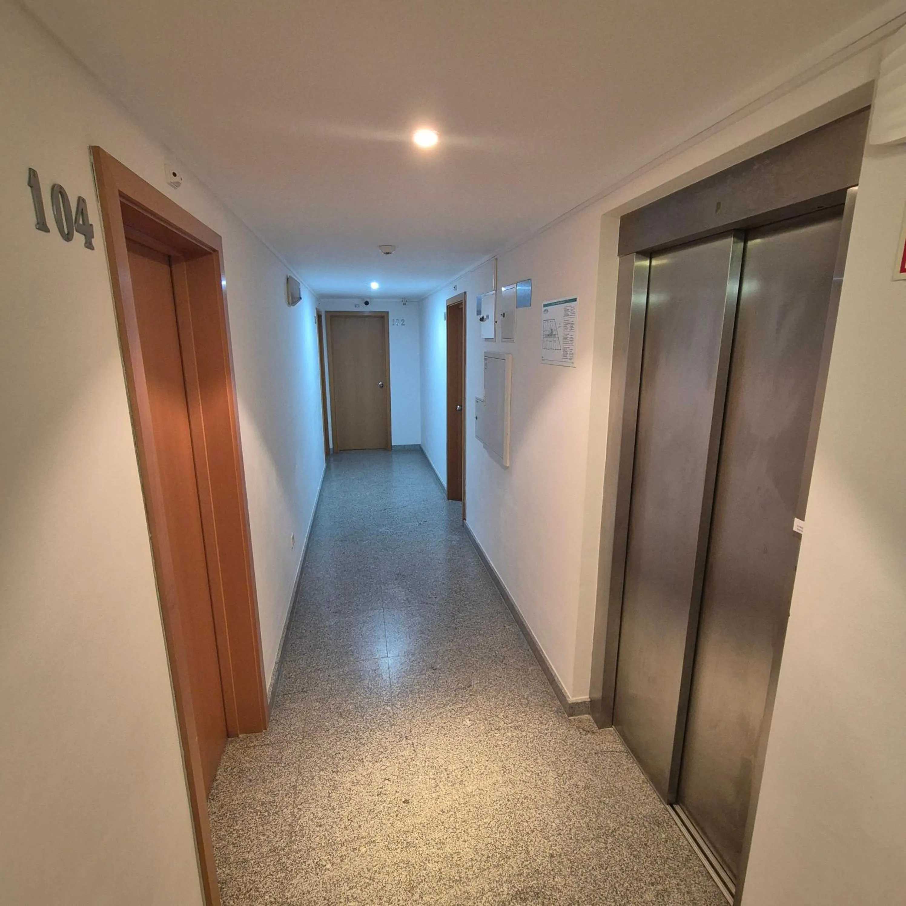 elevator in Apartamentos Turísticos Vila Praia