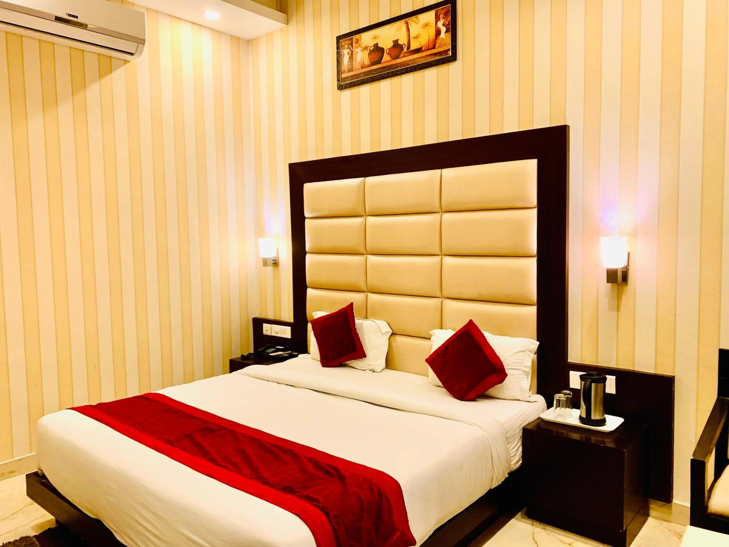 Bedroom, Bed in Hotel The Onix