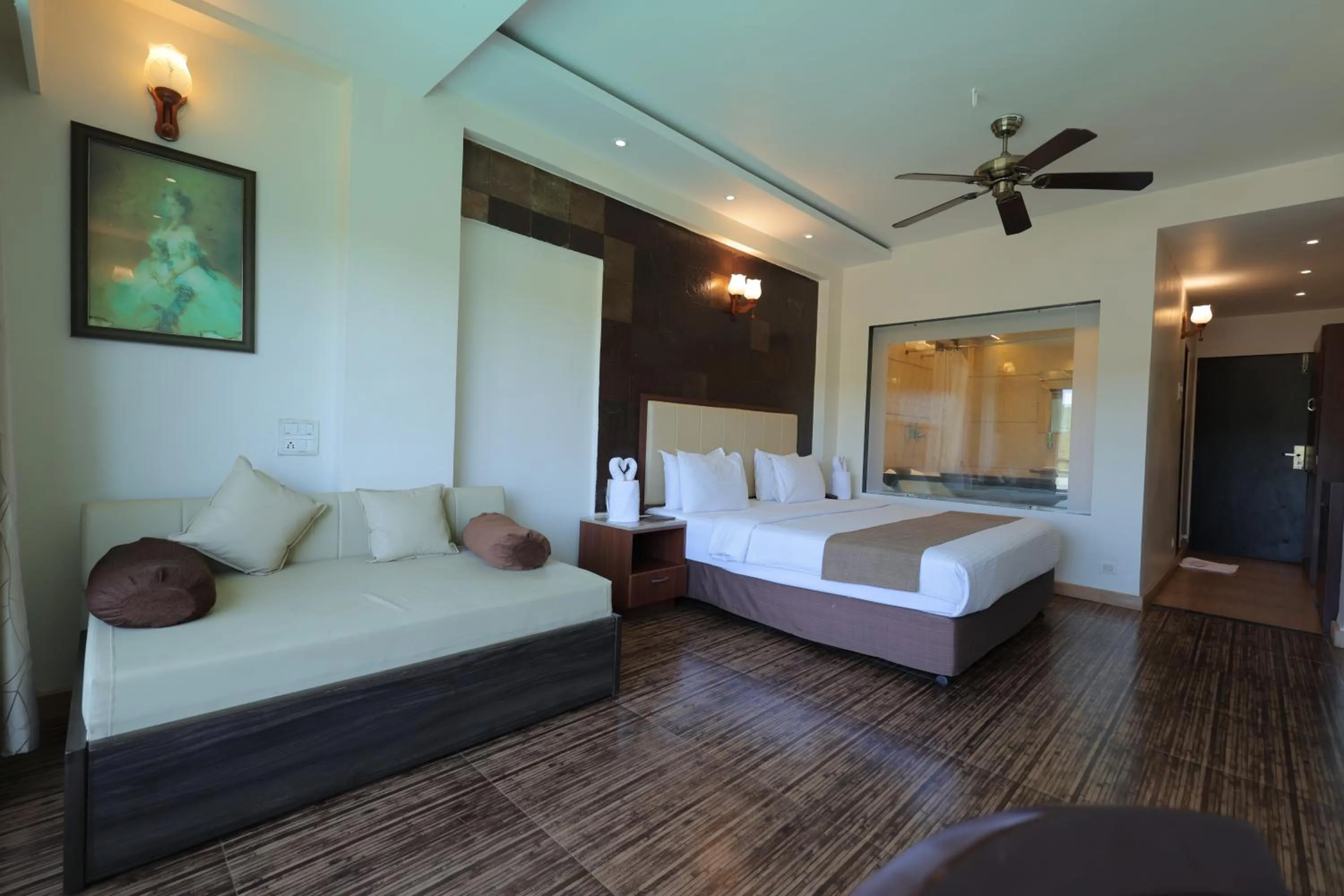 Bedroom, Bed in The Grand Legacy Resort & Spa - TGL - Pure Vegetarian Mahabaleshwar