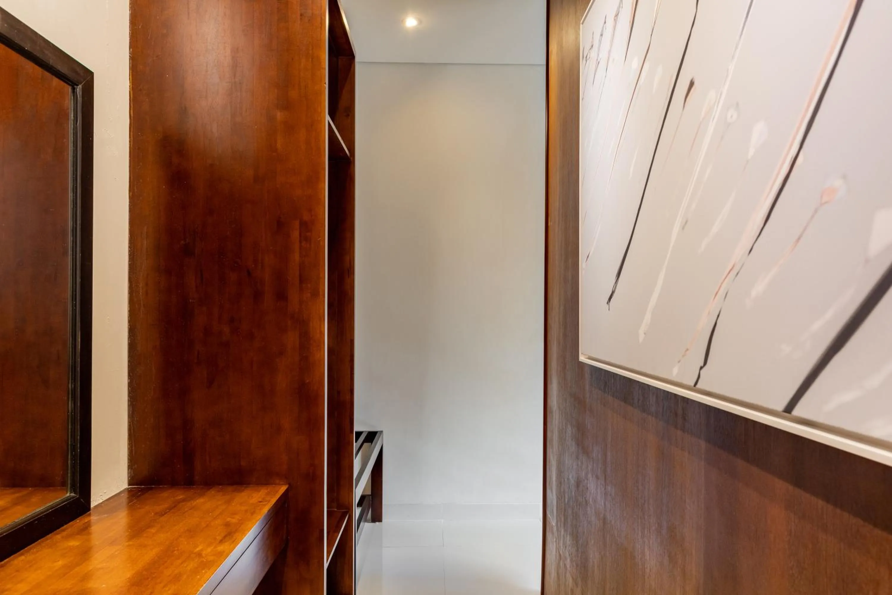 wardrobe in Theanna Villa and Spa Canggu