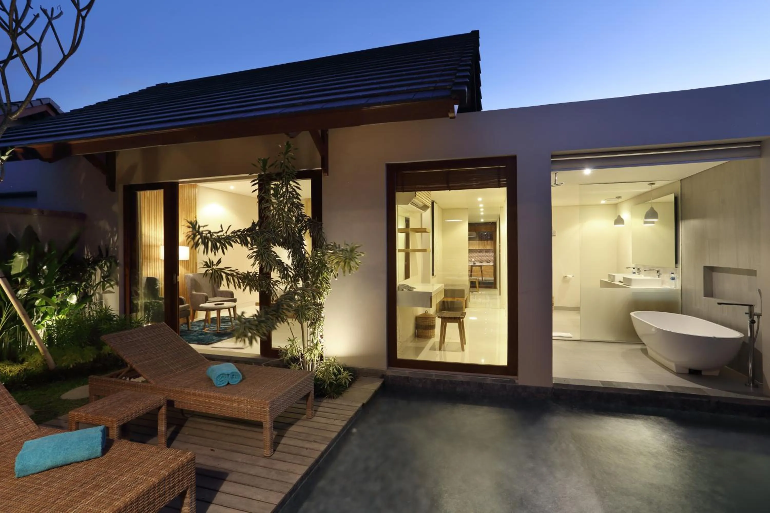 Bathroom in Theanna Villa and Spa Canggu