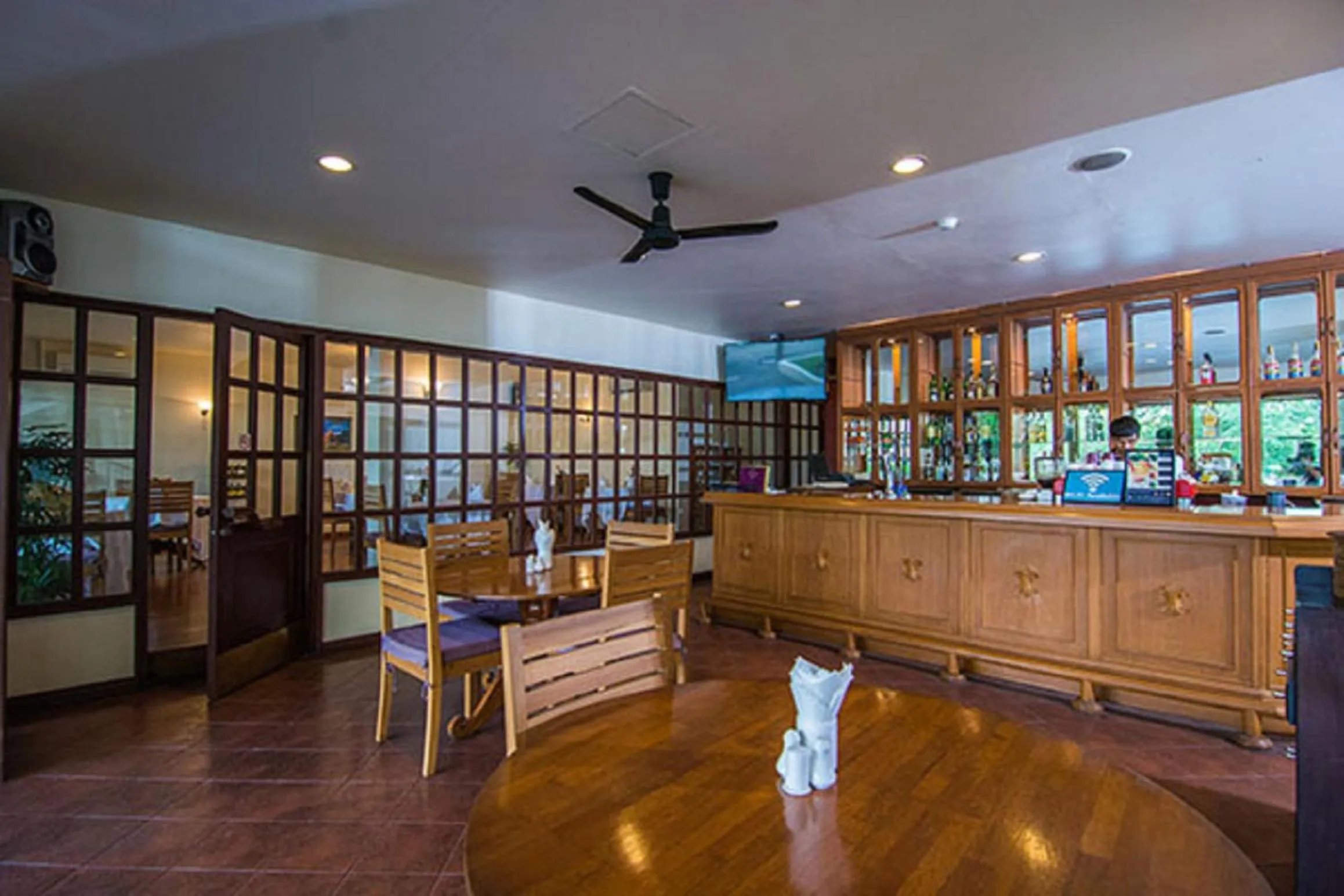 Restaurant/Places to Eat in Sakura Residence & Hotel