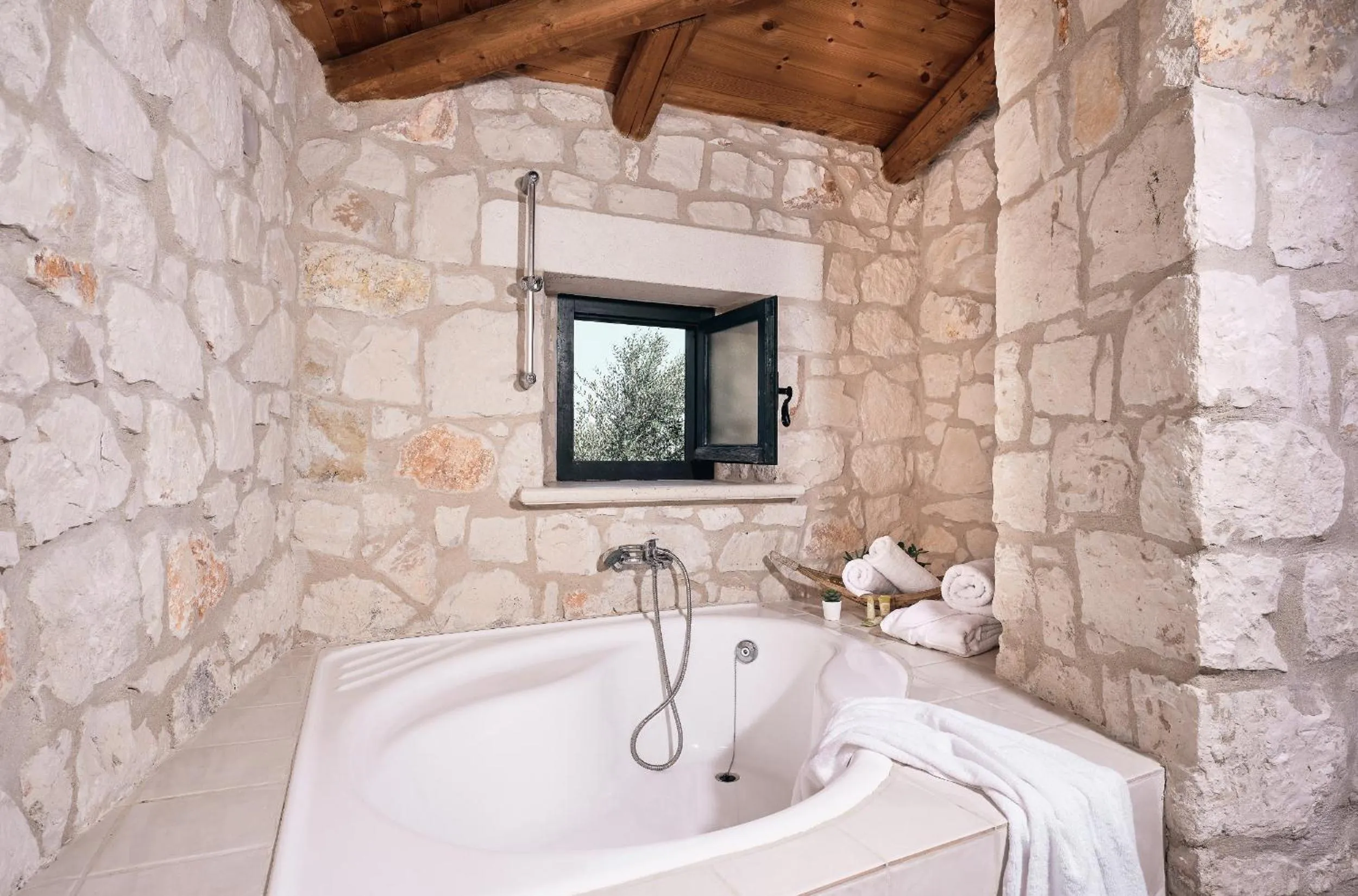 Bathroom in Diamond Suites