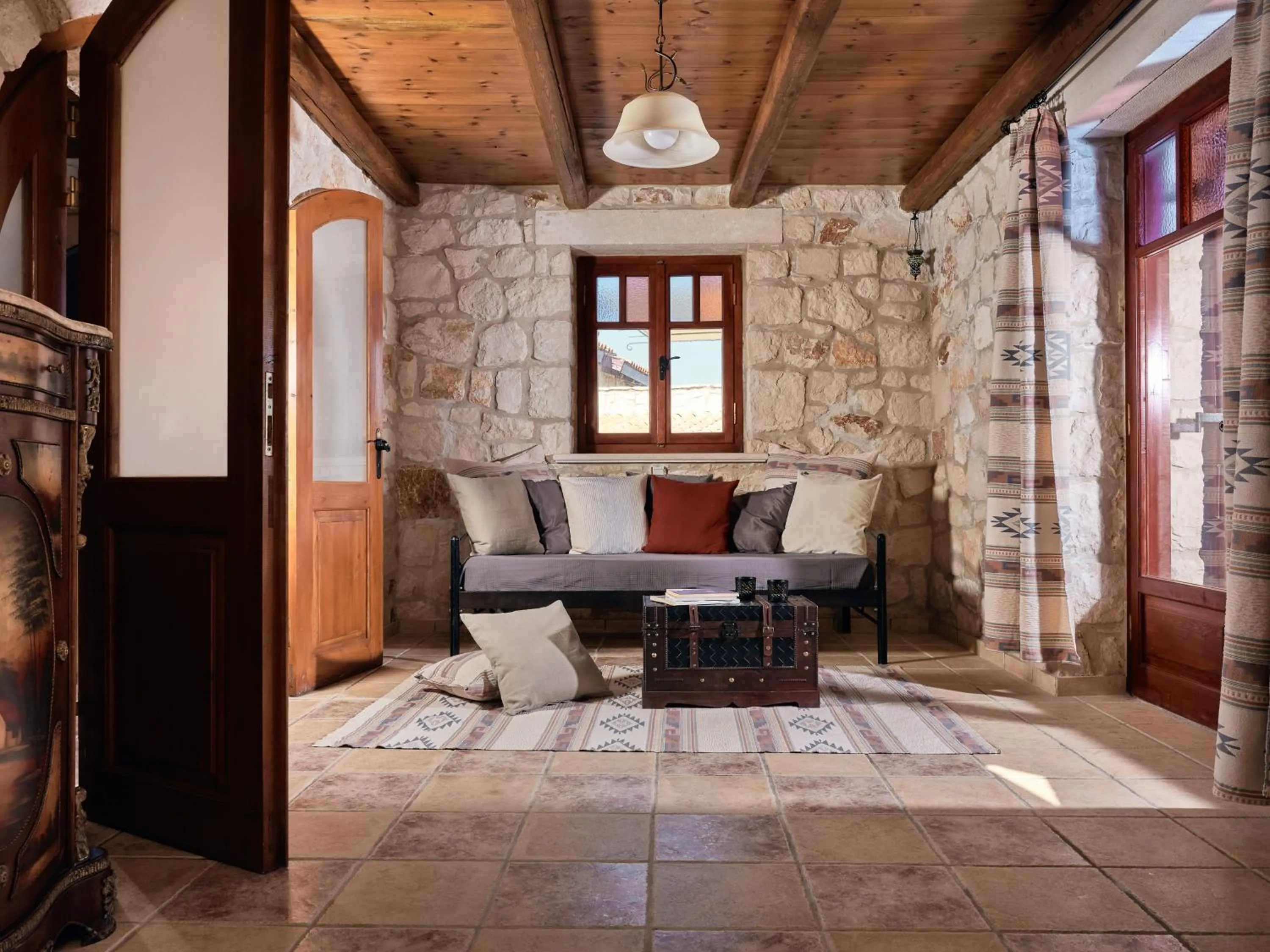 Living room in Diamond Suites