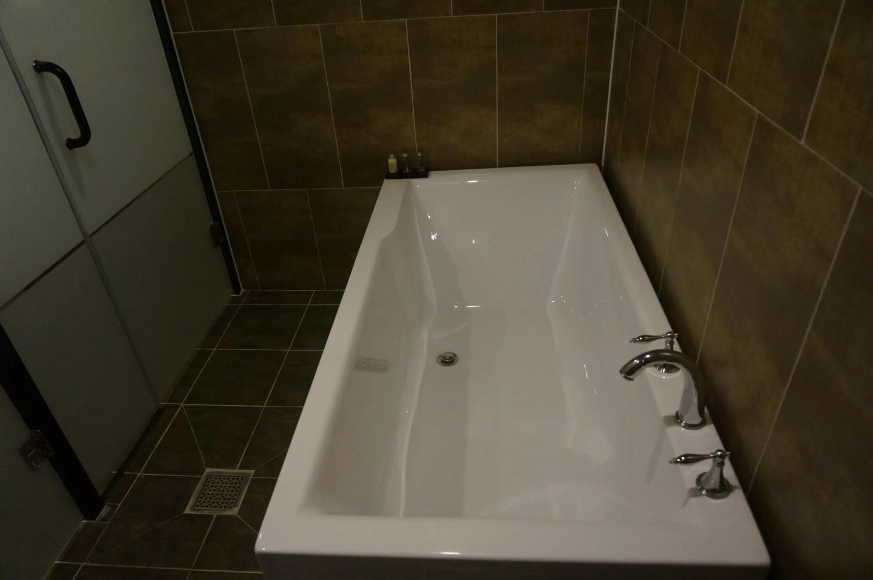 Bathroom in MU Hotel