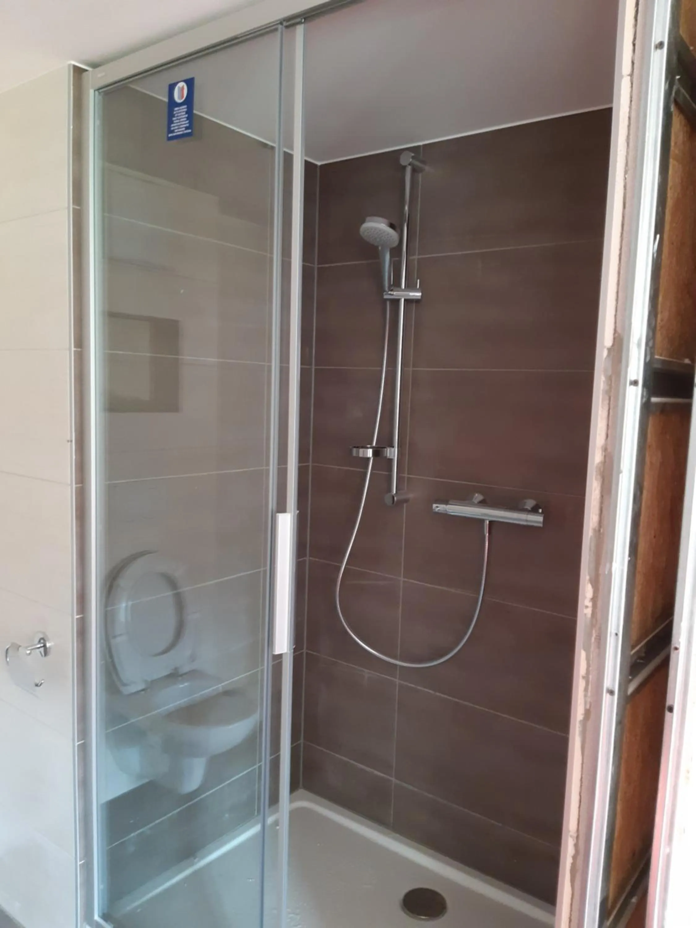 Shower in Pension Thainerhof